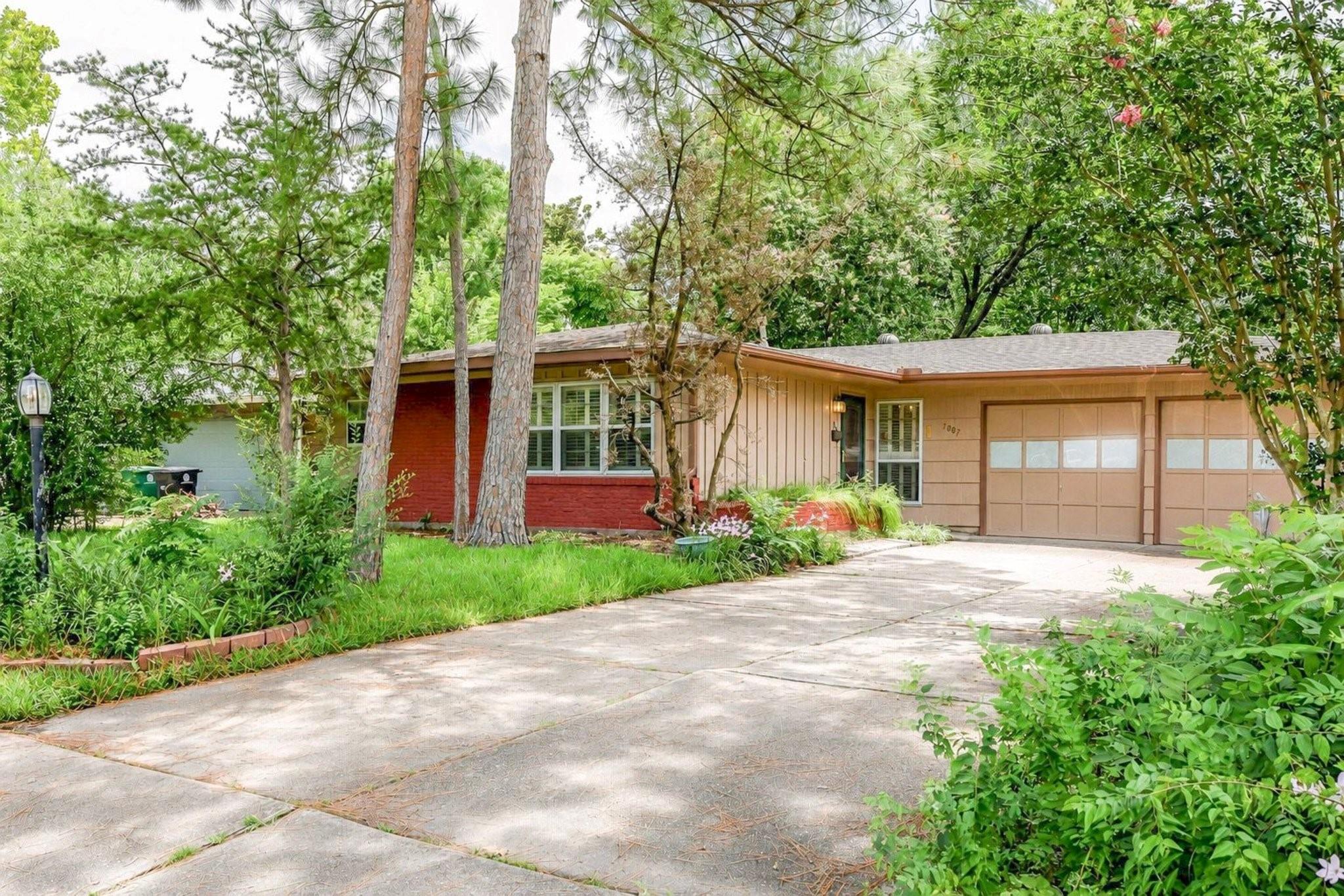 7007 Edgemoor Drive — photo
