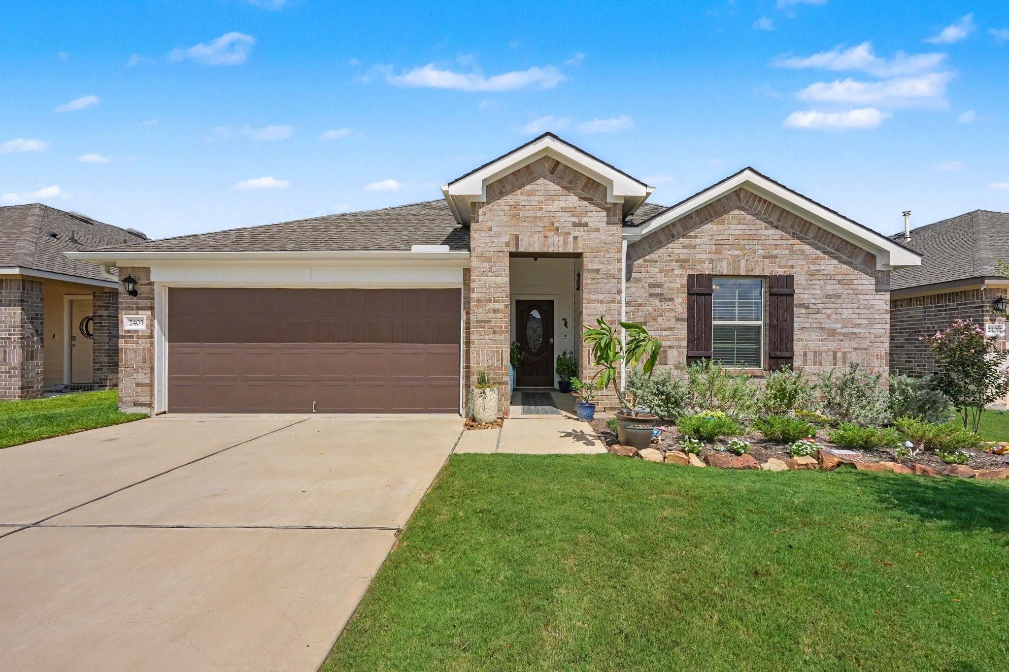 2403 Divot Lane — photo