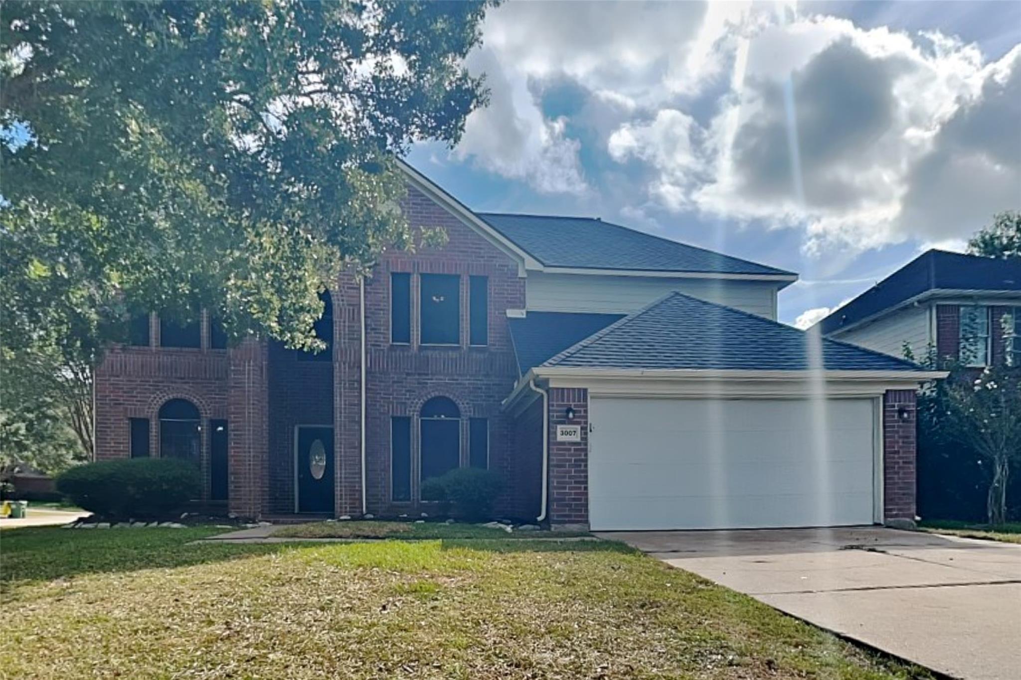 3007 Davey Oaks Street — photo