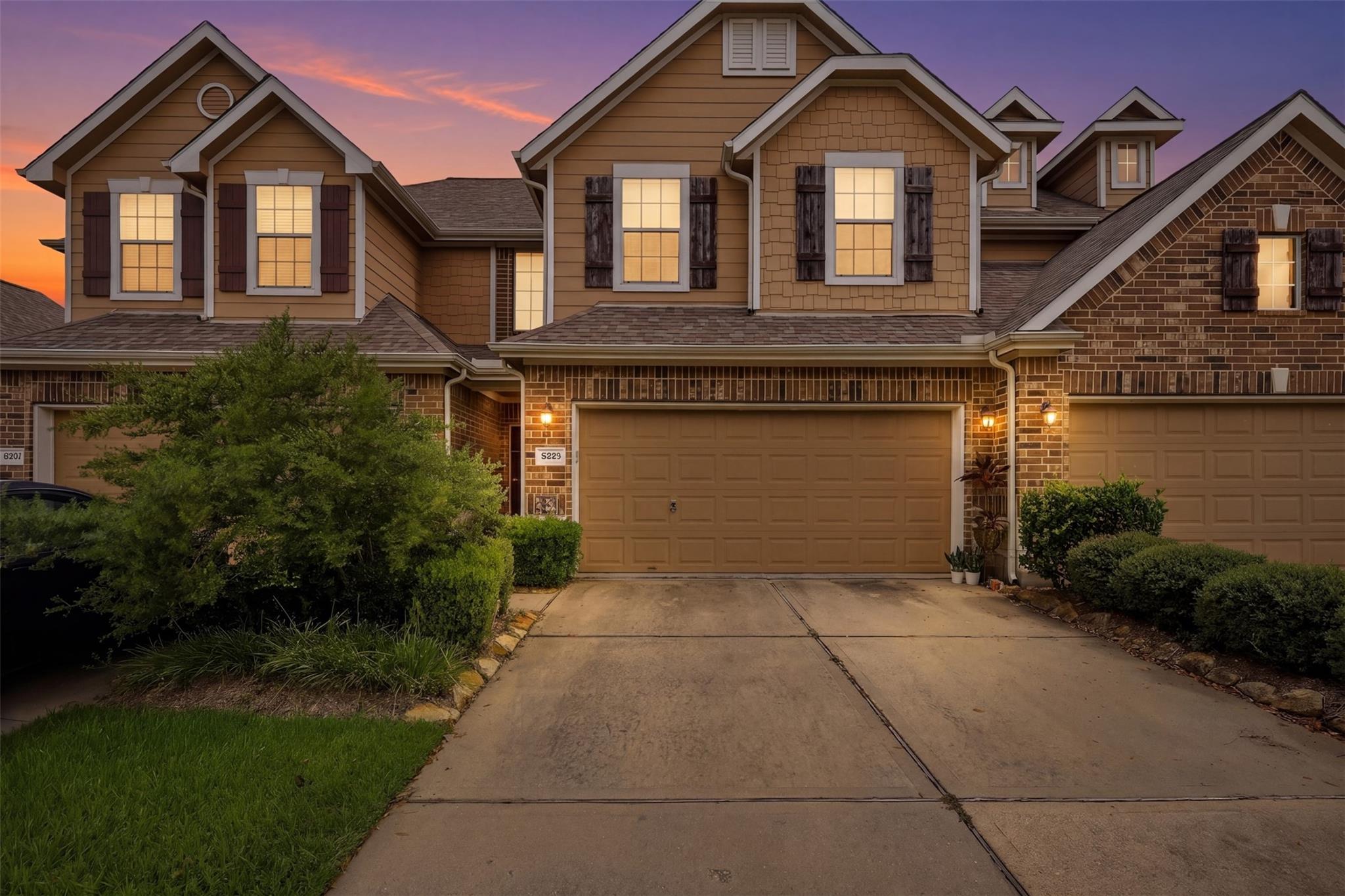 8429 Sunset Loch Drive — photo
