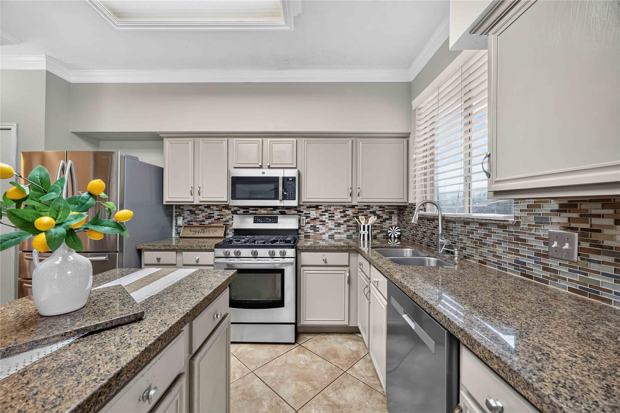 11618 Peachwood Lake Drive — photo
