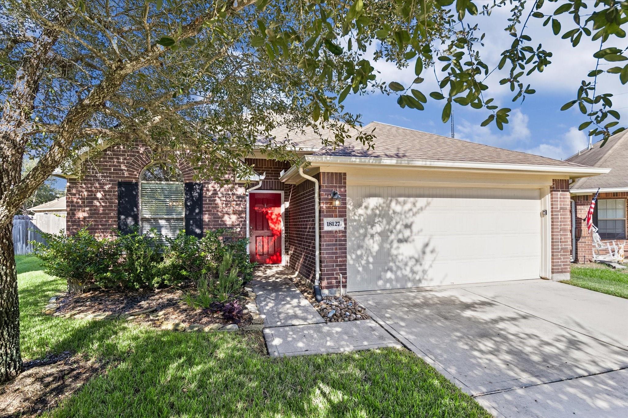 18127 Hillock Glen Lane — photo