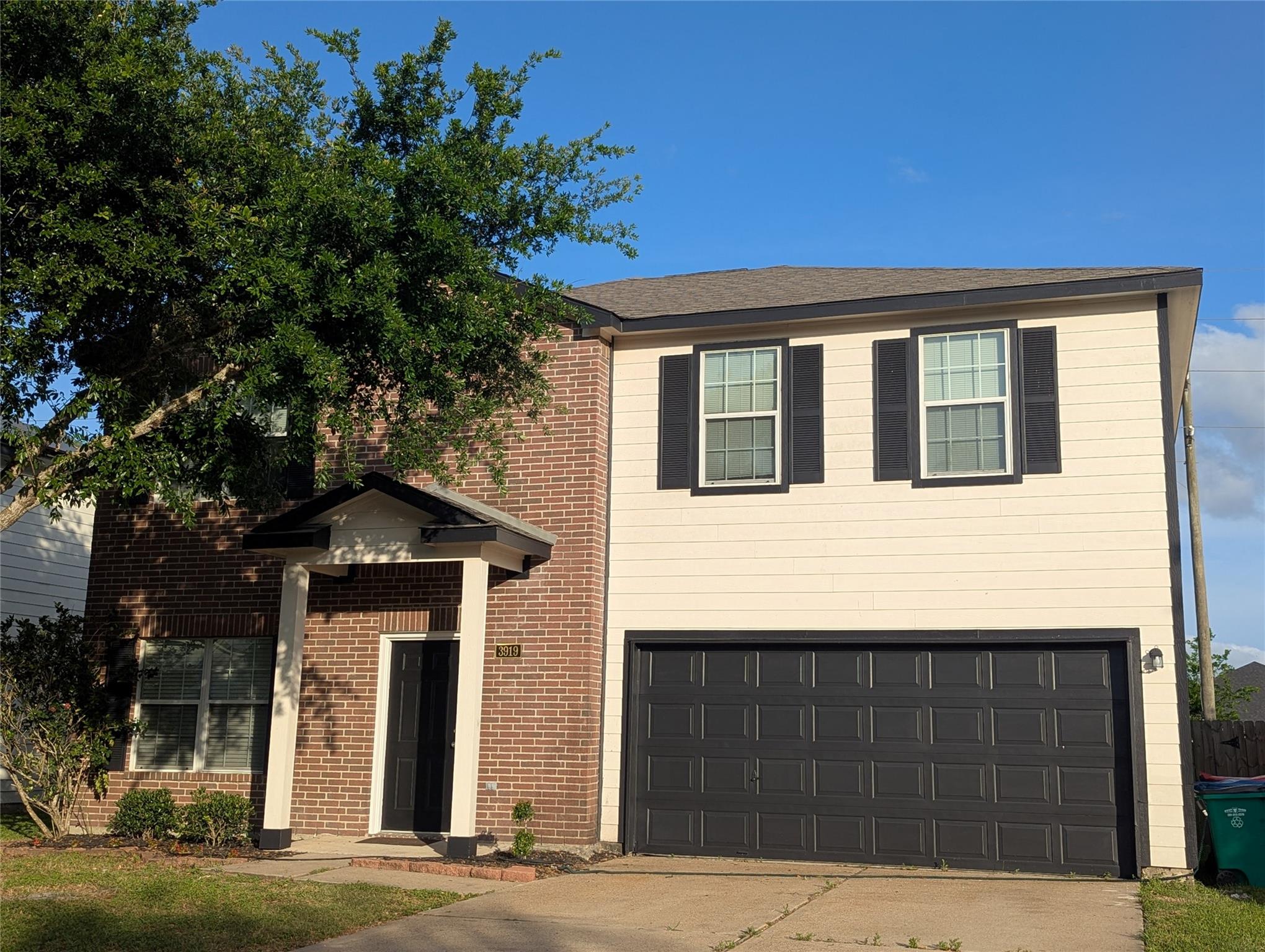 3919 Hollow Cove Lane — photo