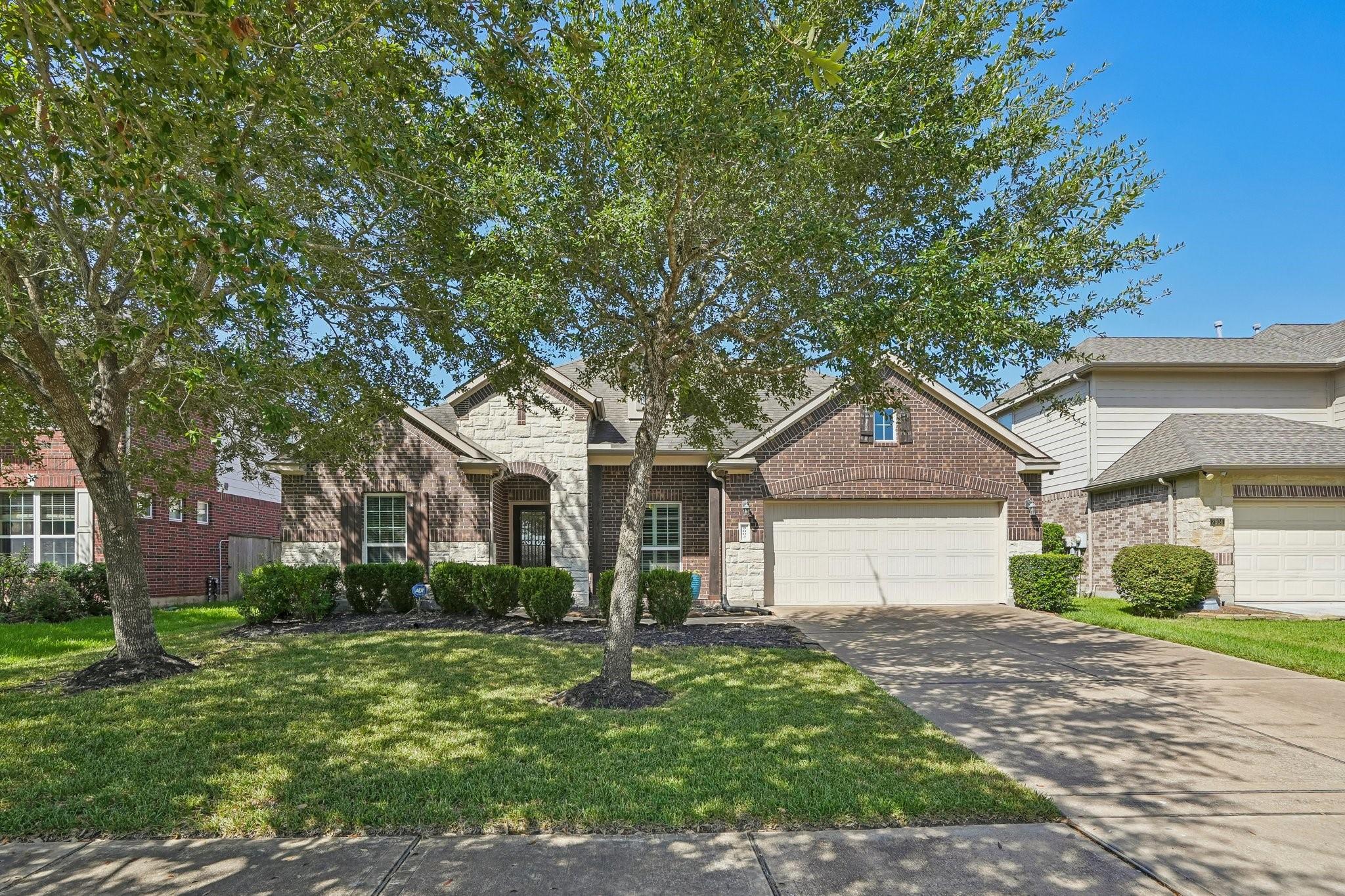 8002 Riverine Terrace Drive — photo