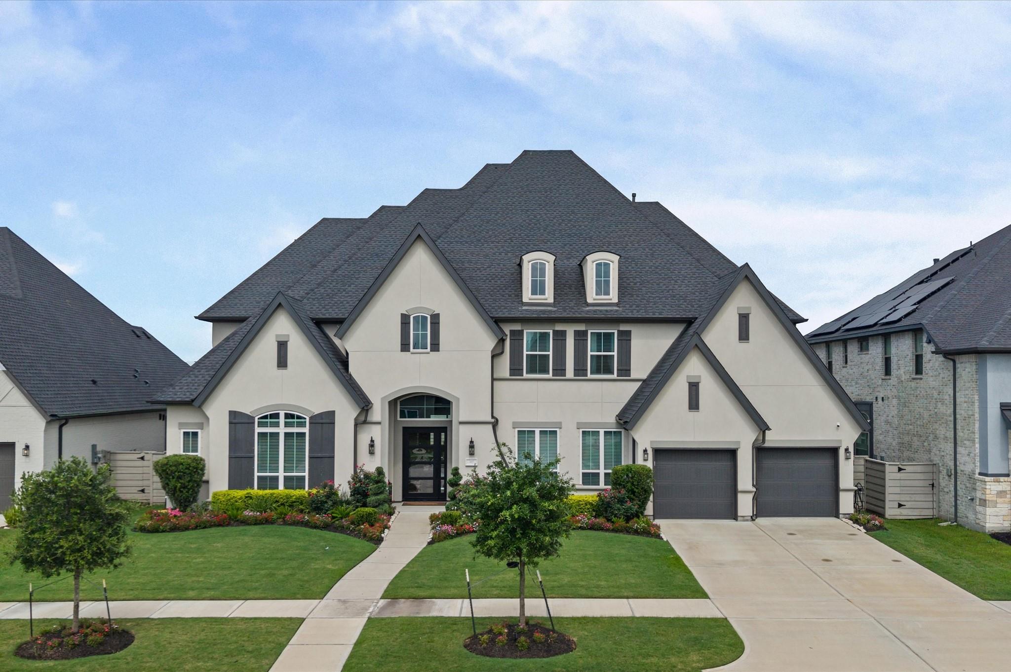4923 Grapevine Lane — photo