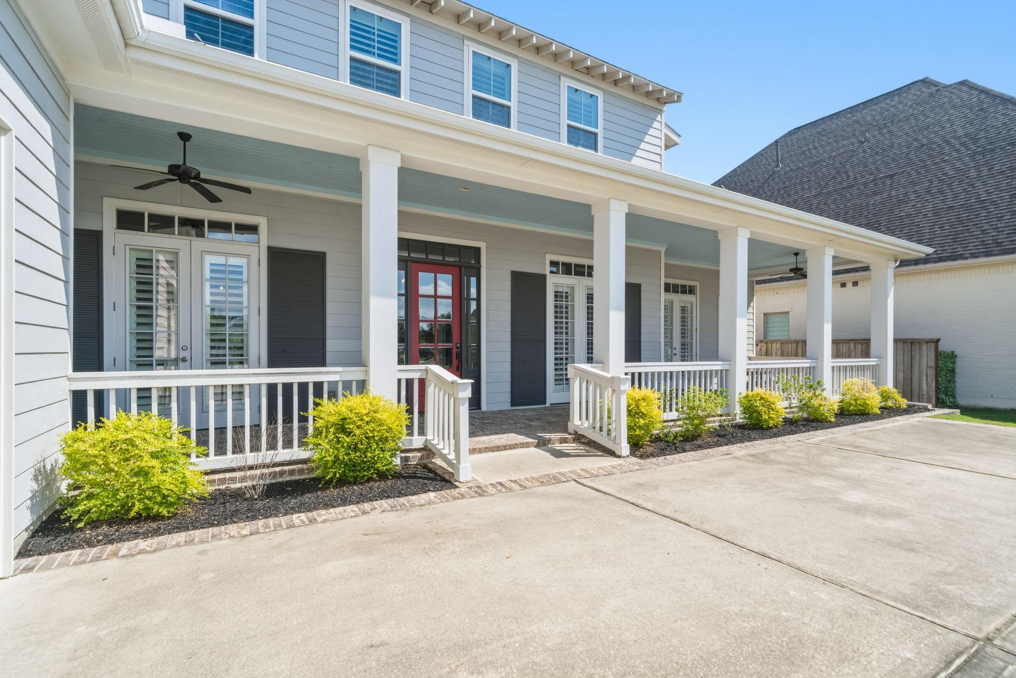 2303 Bottlebrush Lane — photo