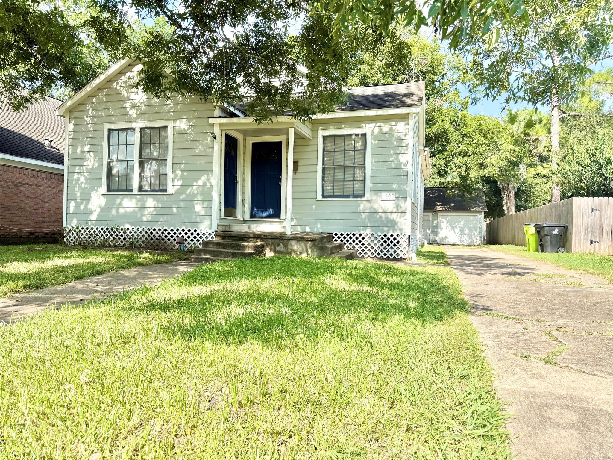 1103 Austin Street — photo