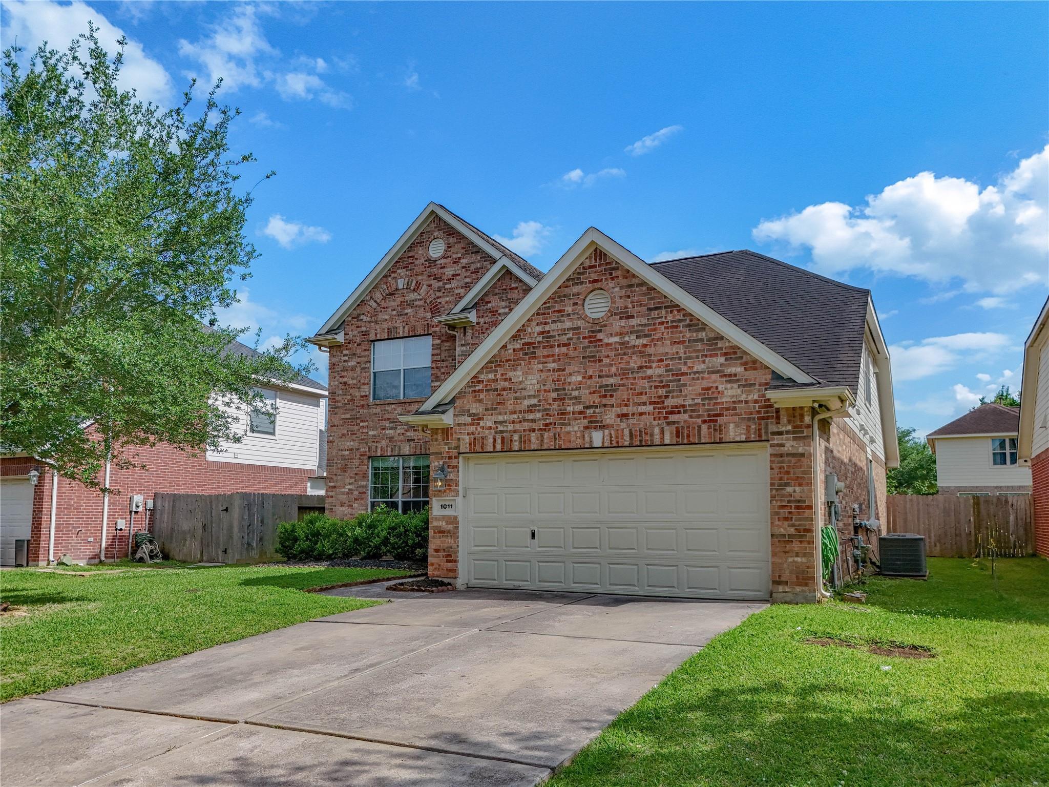 1011 Jasons Bend Drive — photo
