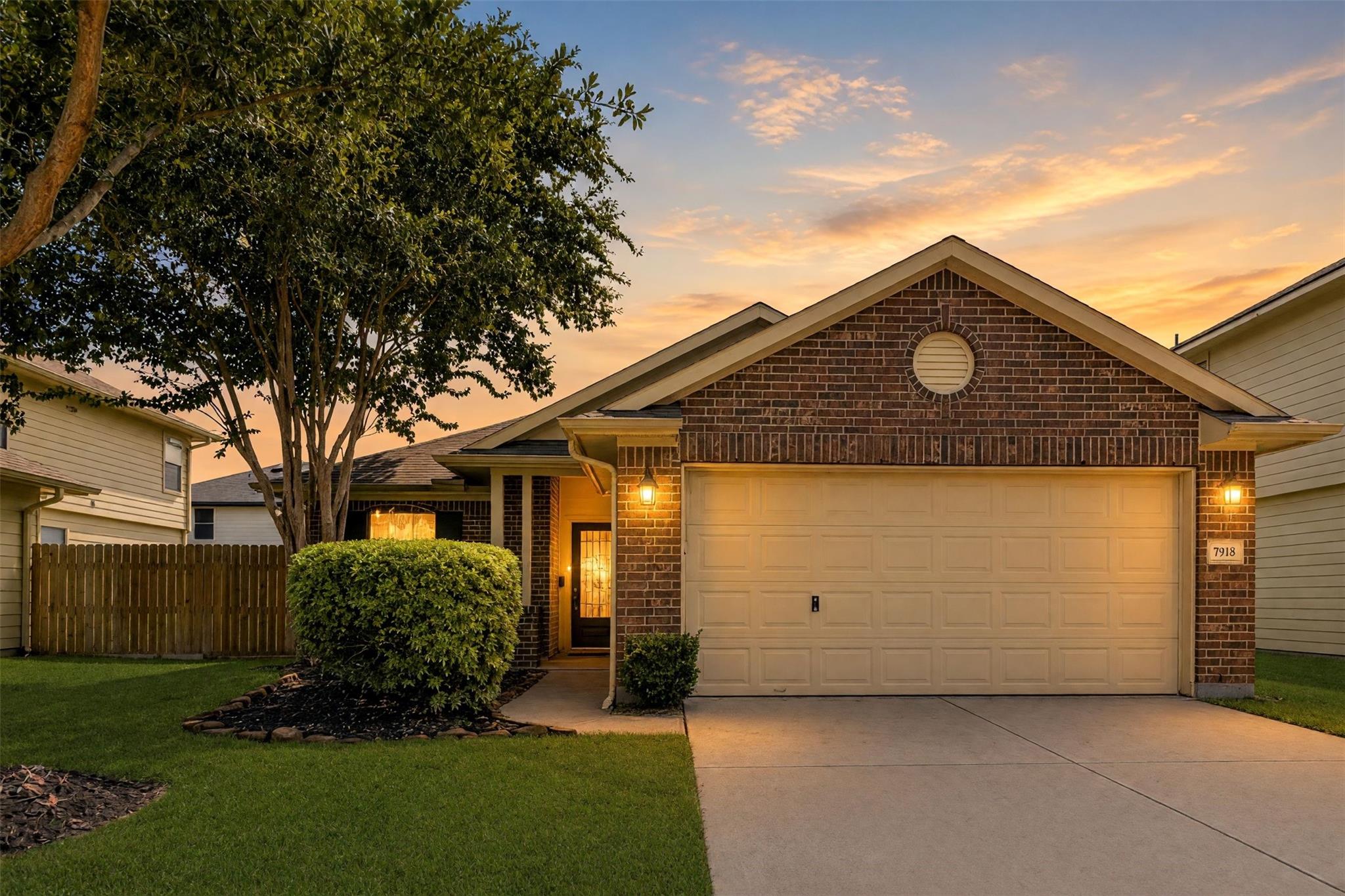 7918 Cardinal Landing Lane — photo