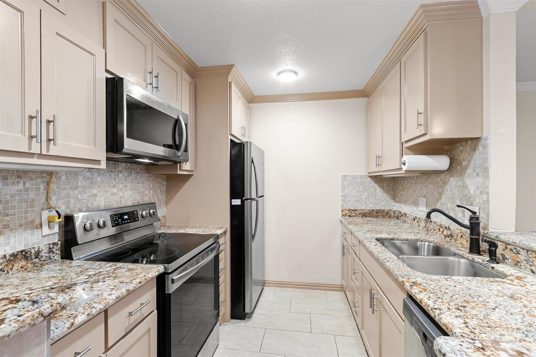 4635 Wild Indigo Street #512 — photo