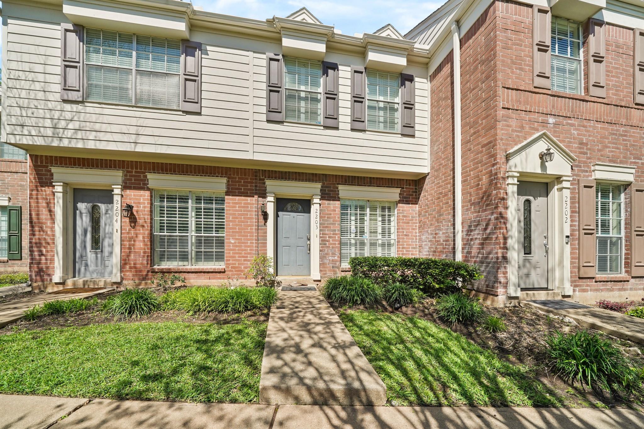 2930 Grants Lake Boulevard #2203 — photo