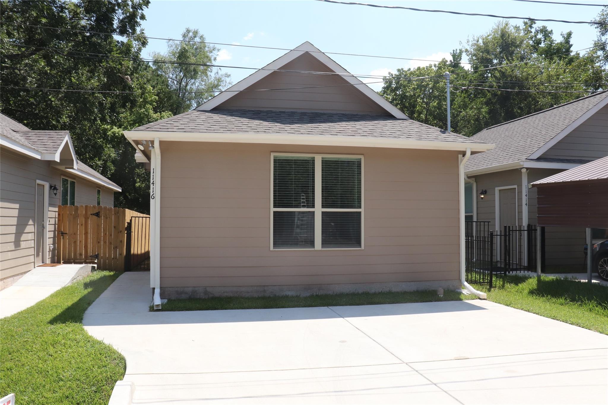 11416 Underwood Street — photo