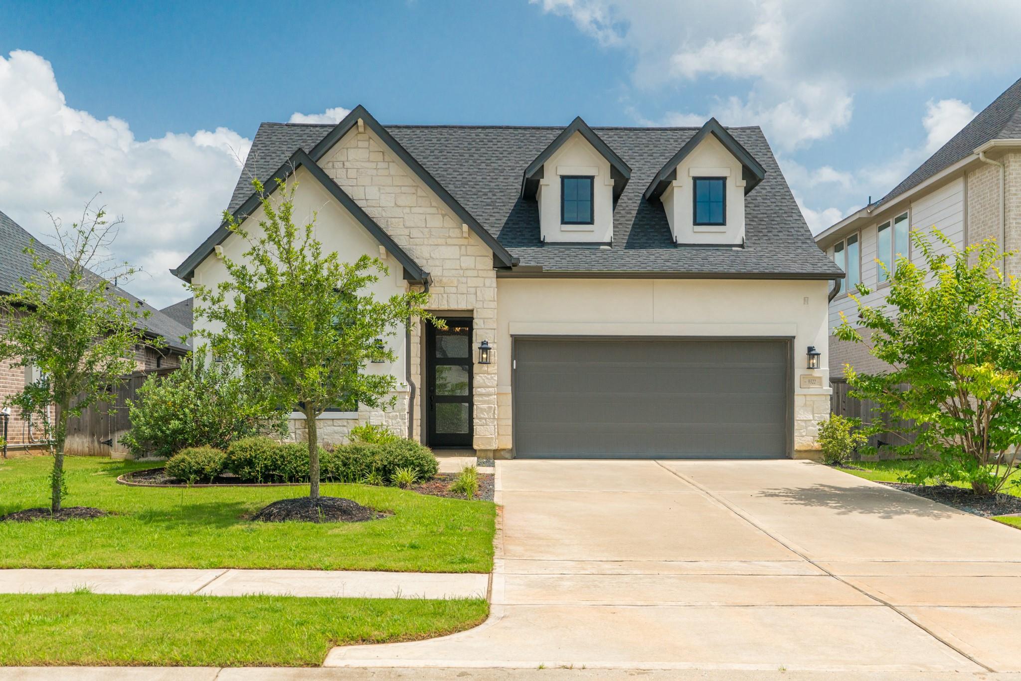 9322 Galloway Woods Trail — photo