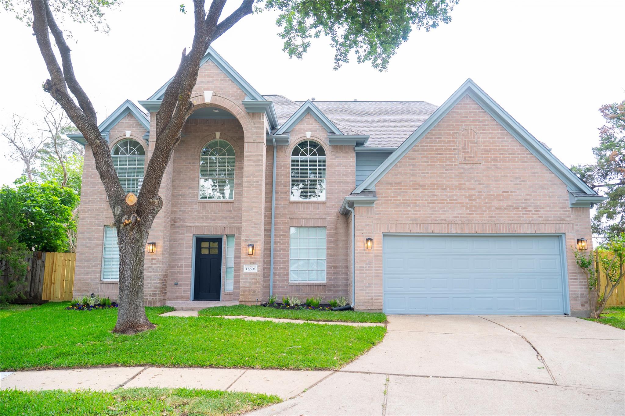 15603 Edgemere Court — photo