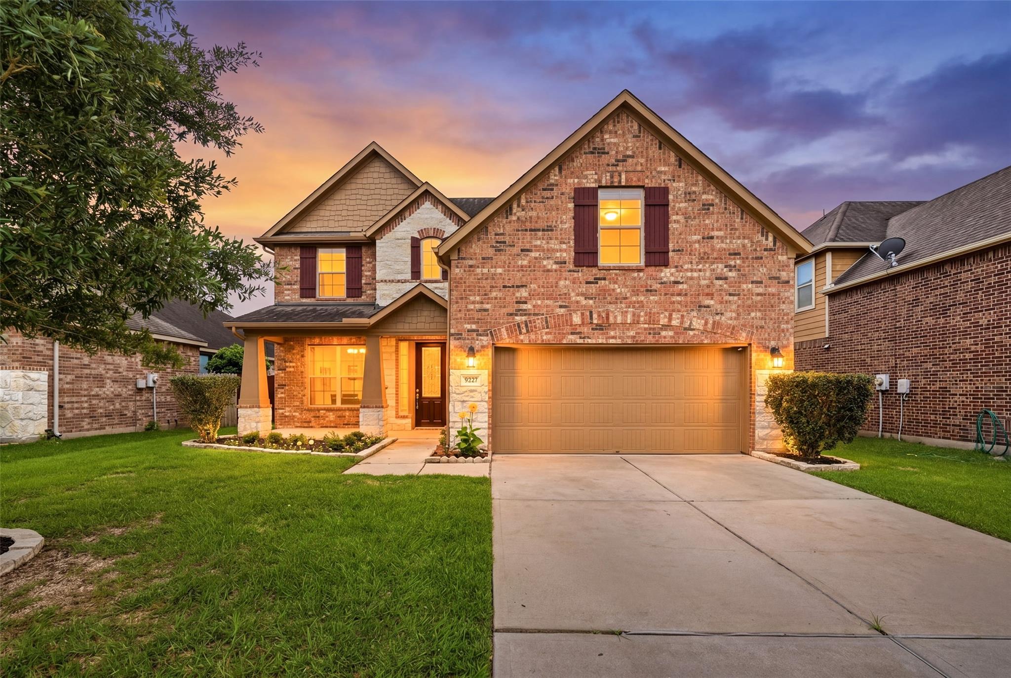 9422 Harmony Lake Lane — photo