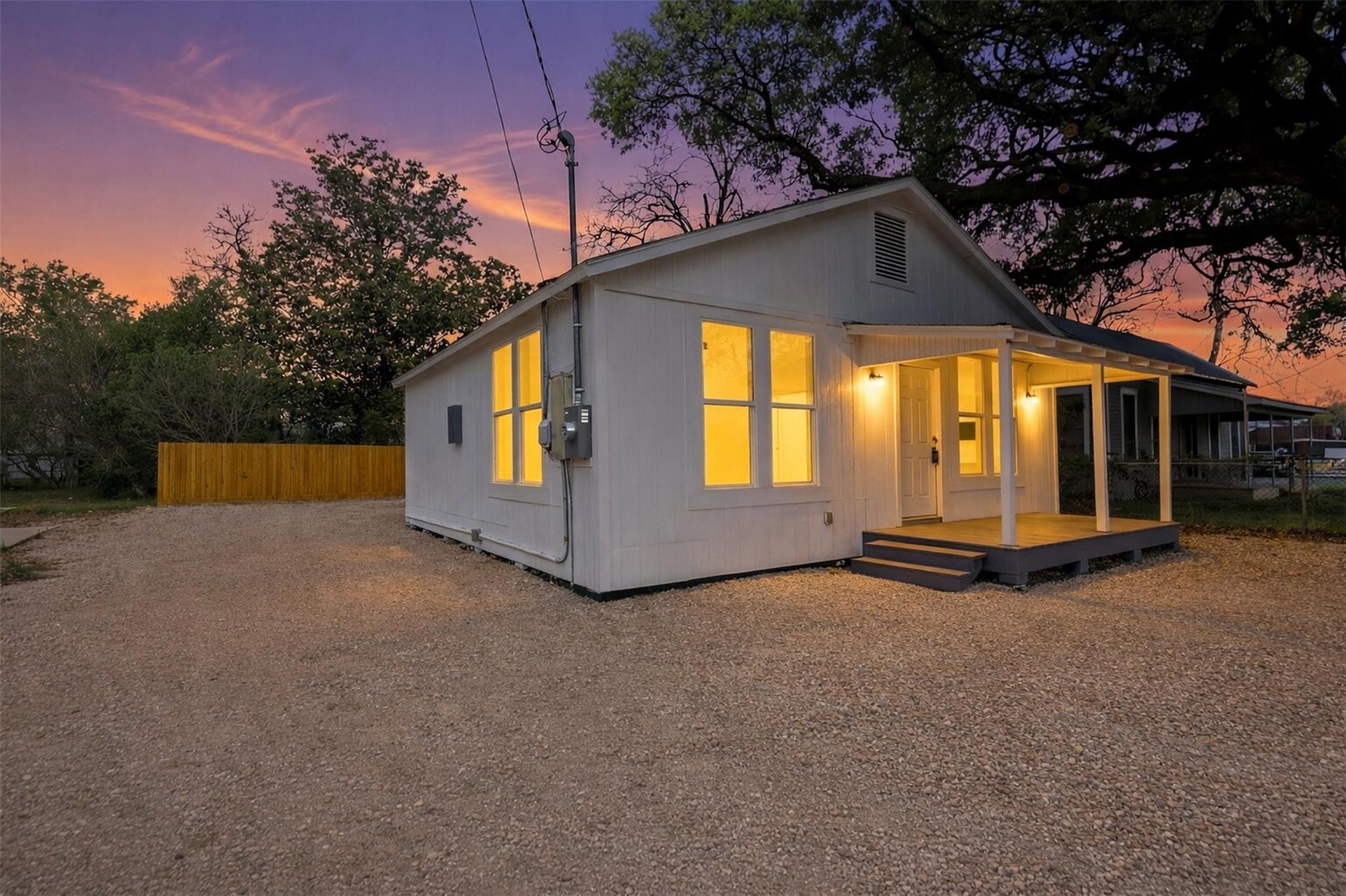 1410 Fannin Street — photo