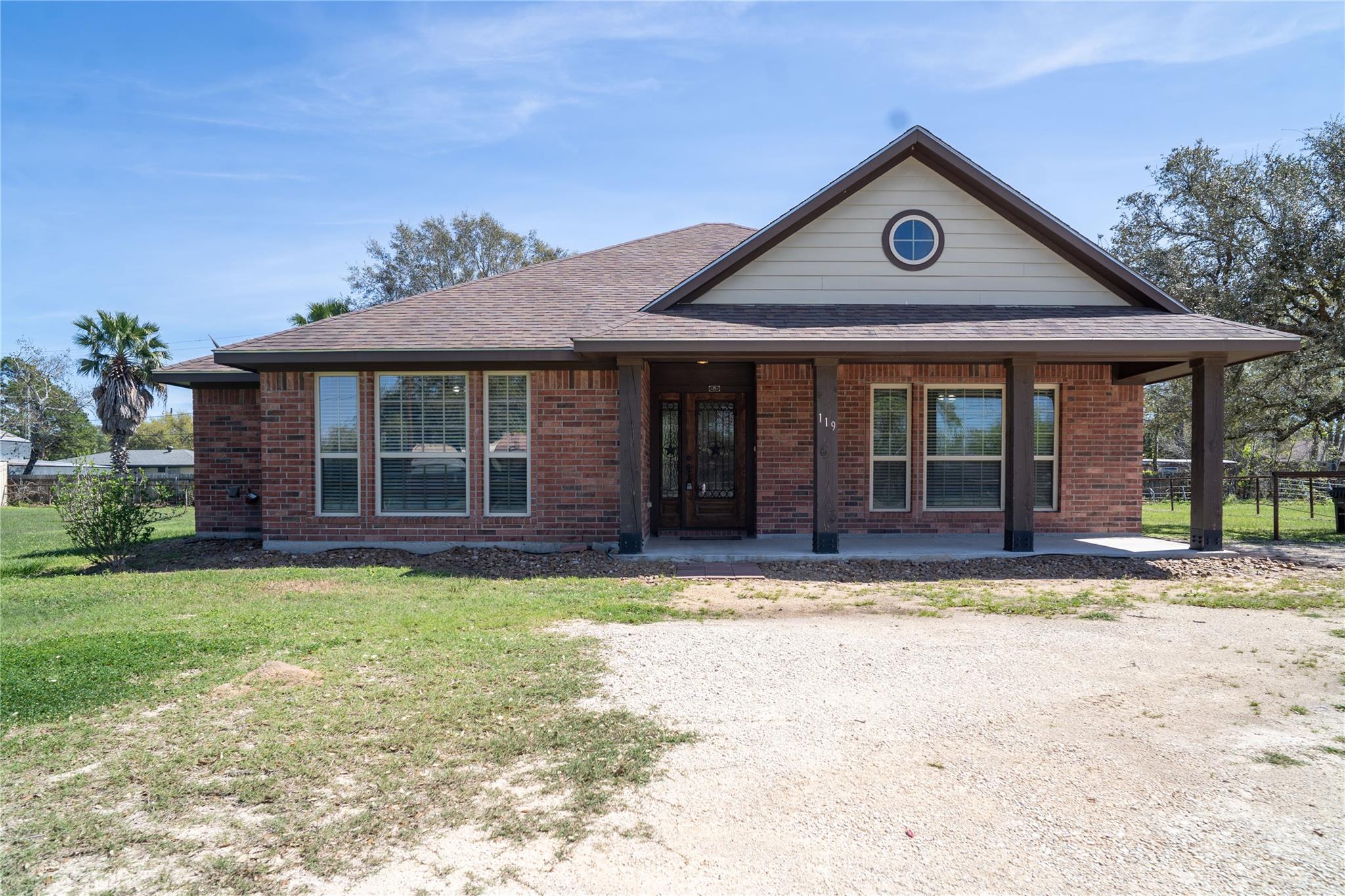 119 Hackberry Street — photo