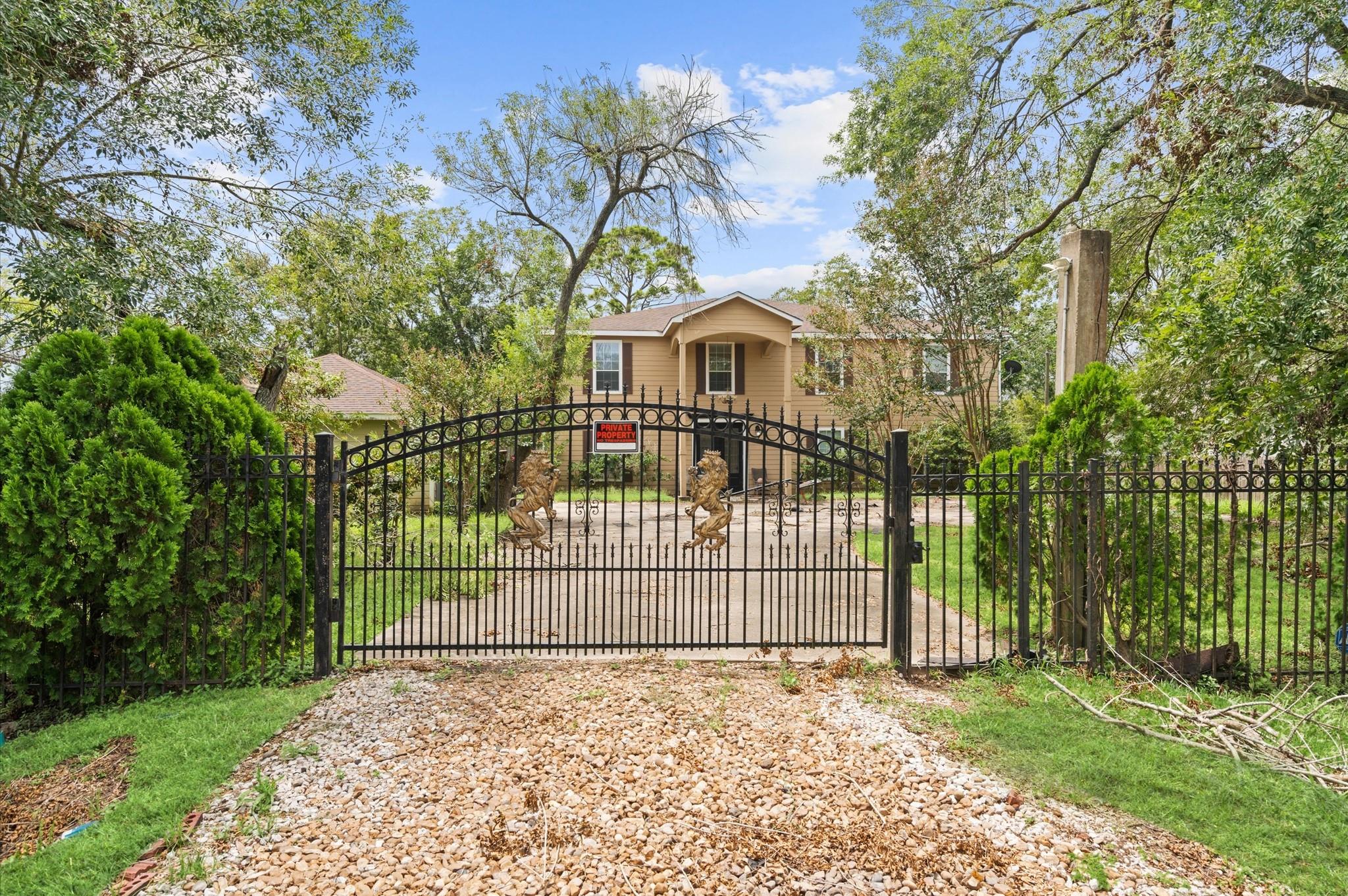 715 Elm Street — photo