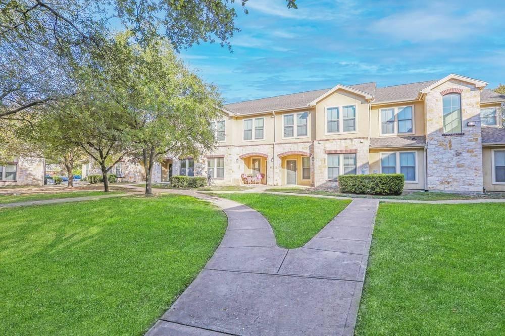 8004 Bentley Drive — photo