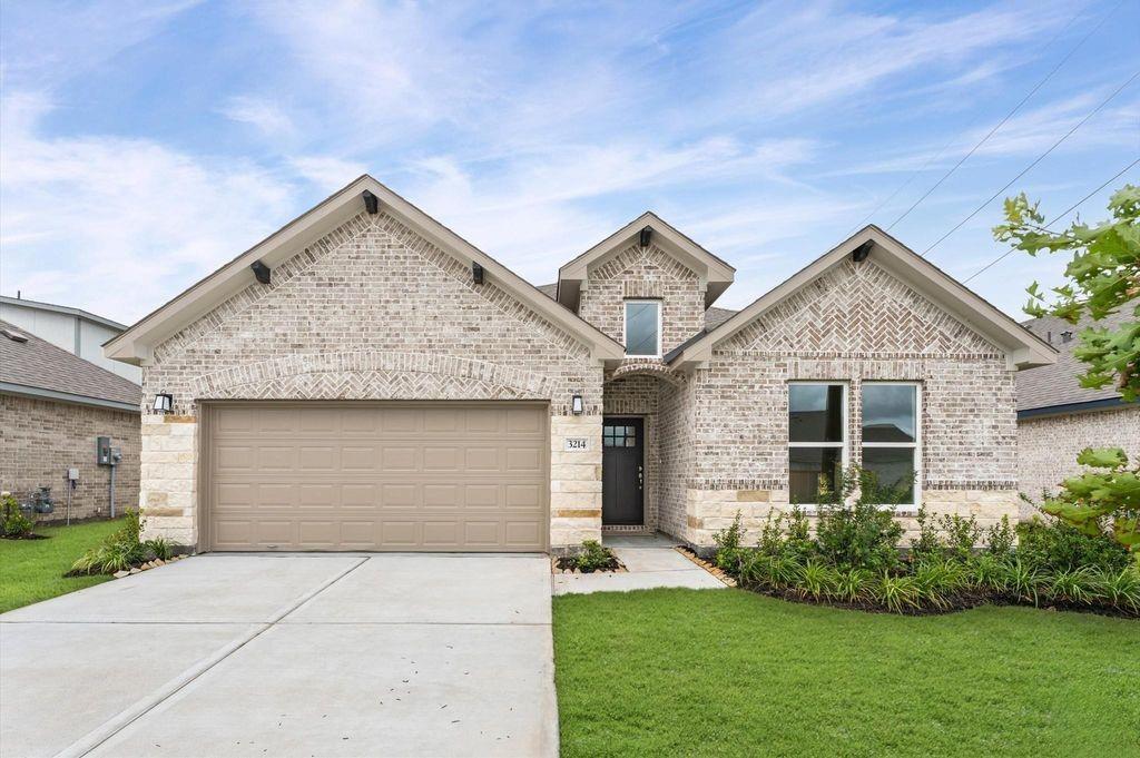 3214 Emerald Hills Dr — photo