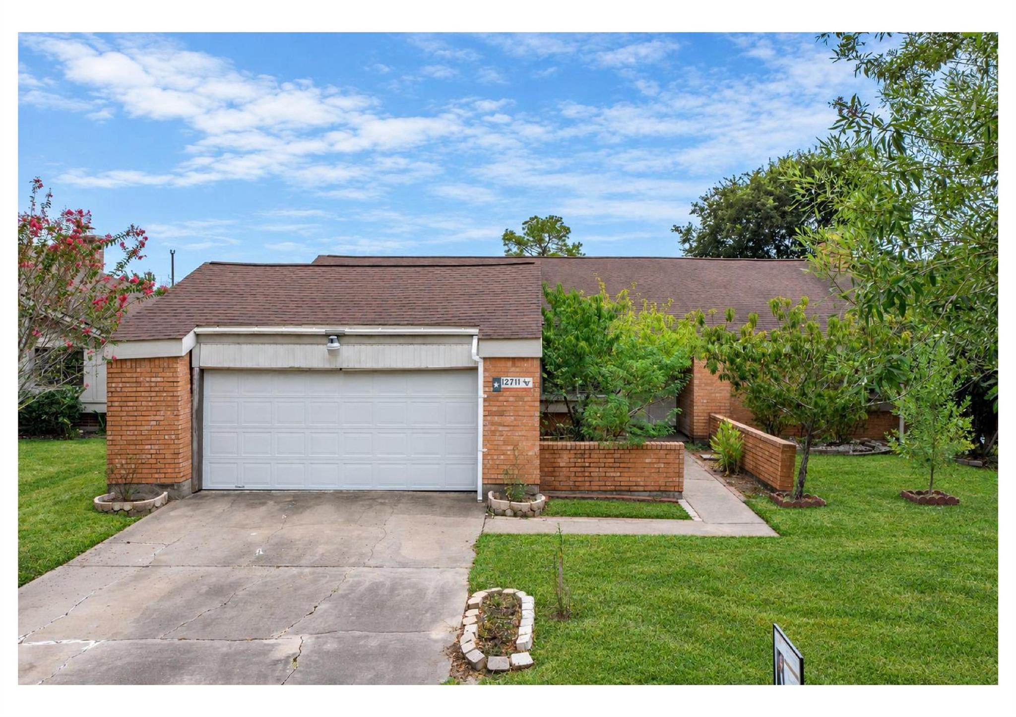 12711 Villawood Lane — photo