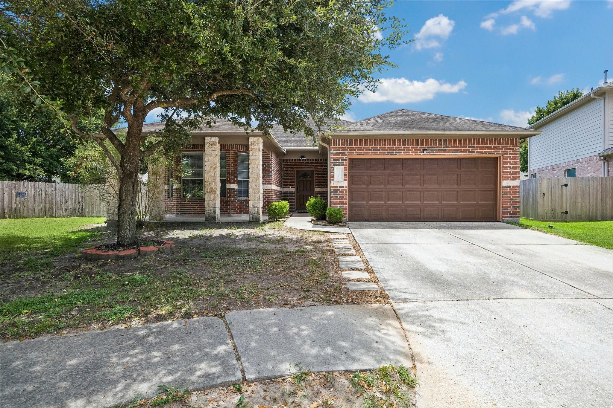 21316 Timber Bluff Court — photo