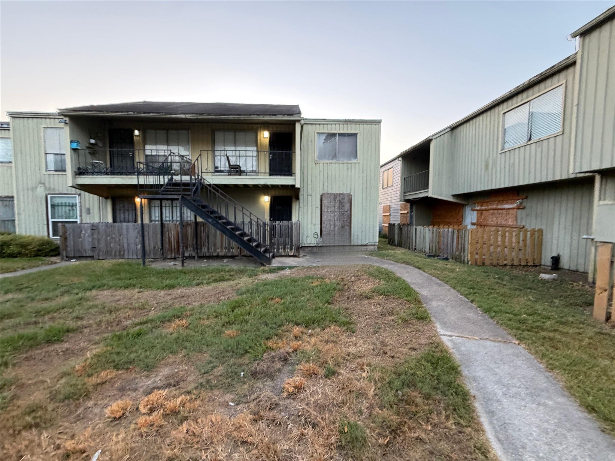 5625 Antoine Drive #1211 — photo
