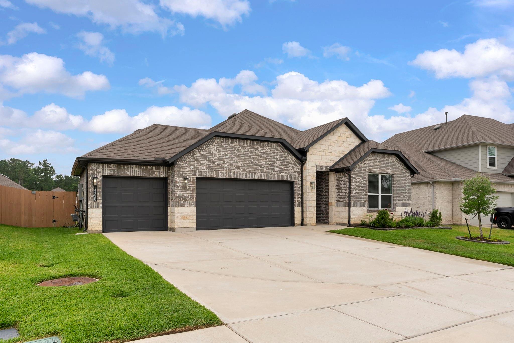 15220 Tattle Creek Lane — photo