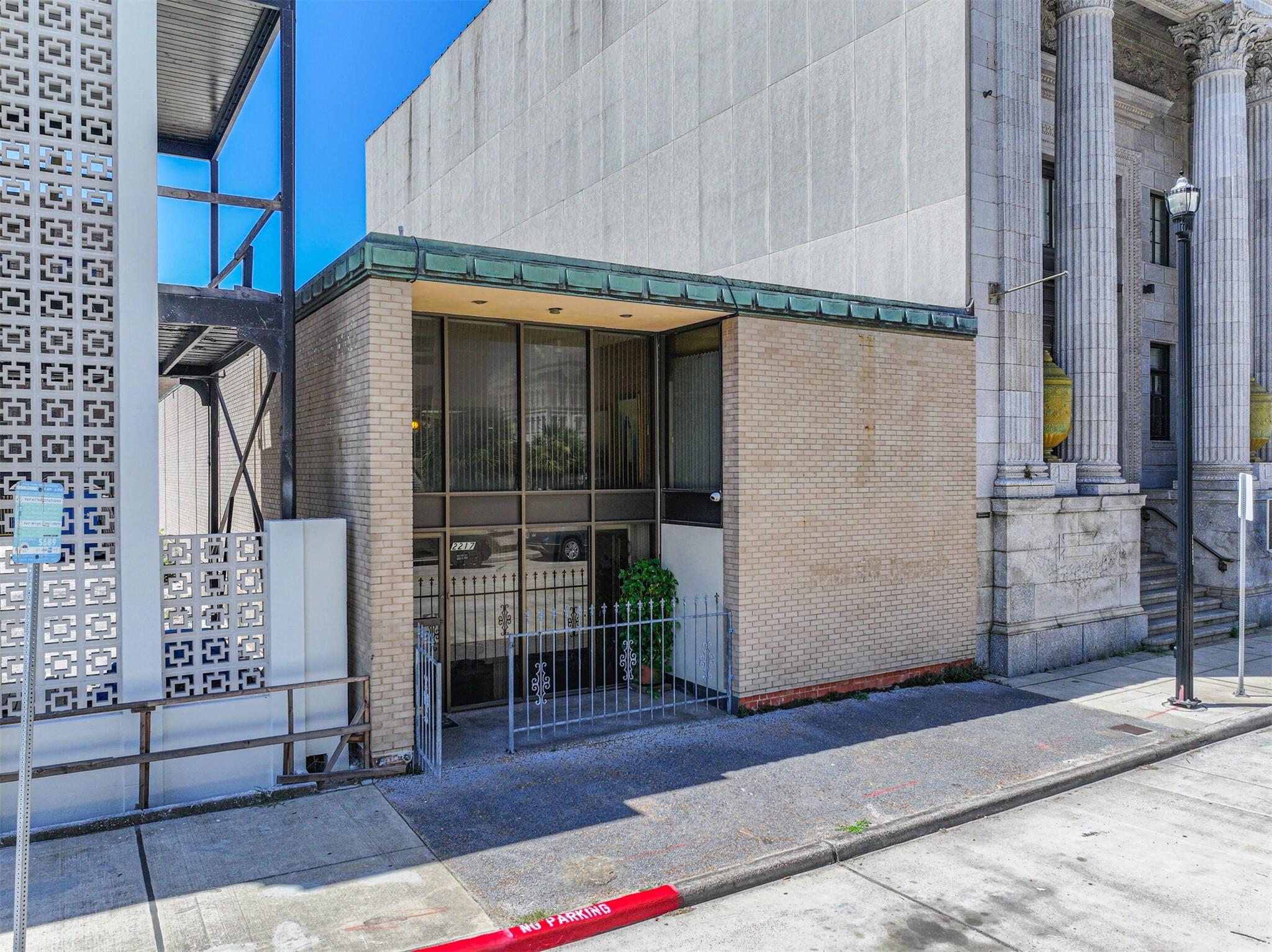 2217 Market Street — photo