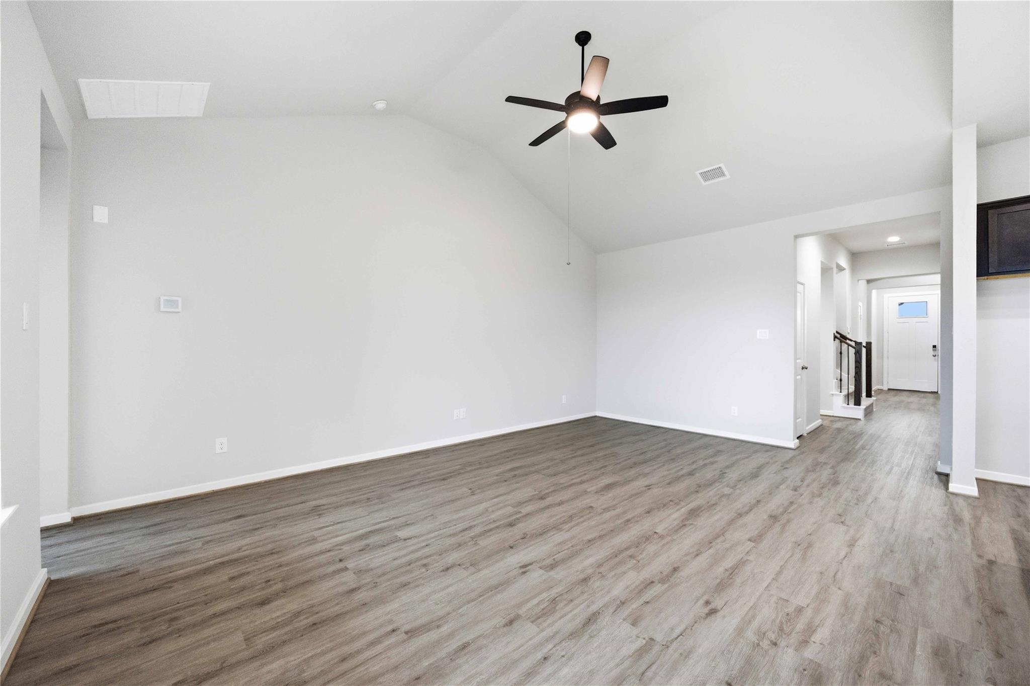 2512 Seneca Lake — photo