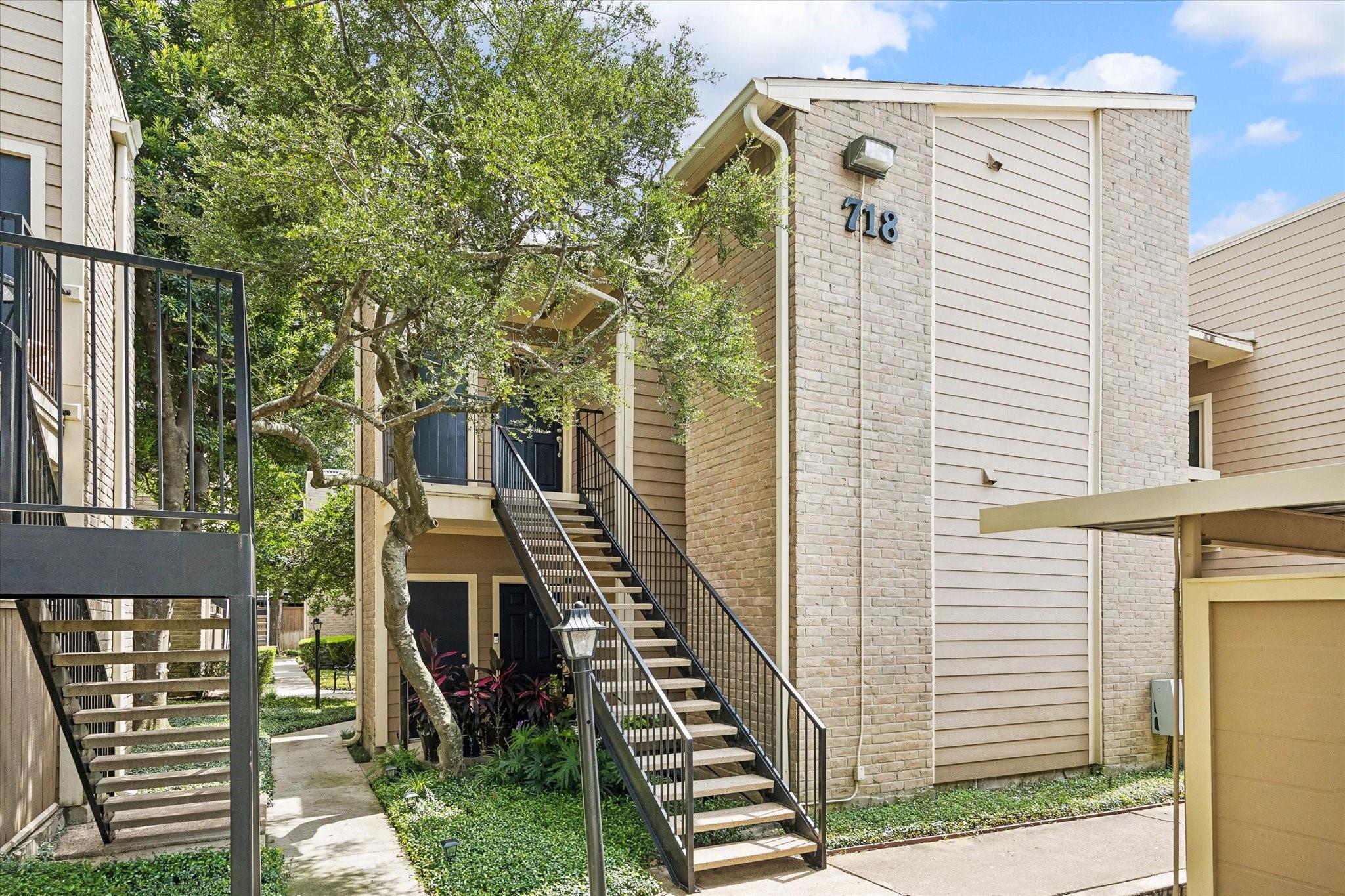 718 Bering Drive #B — photo