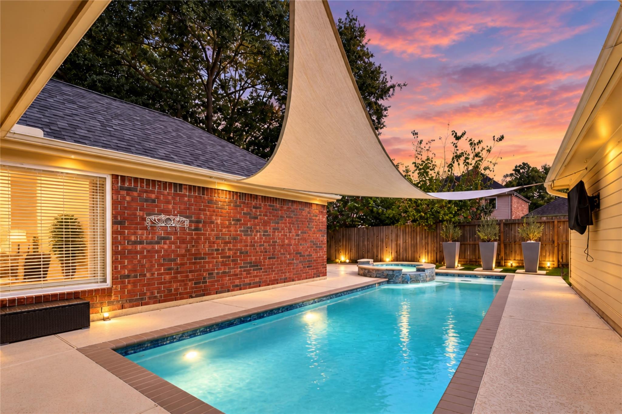 622 Fernglade Drive — photo