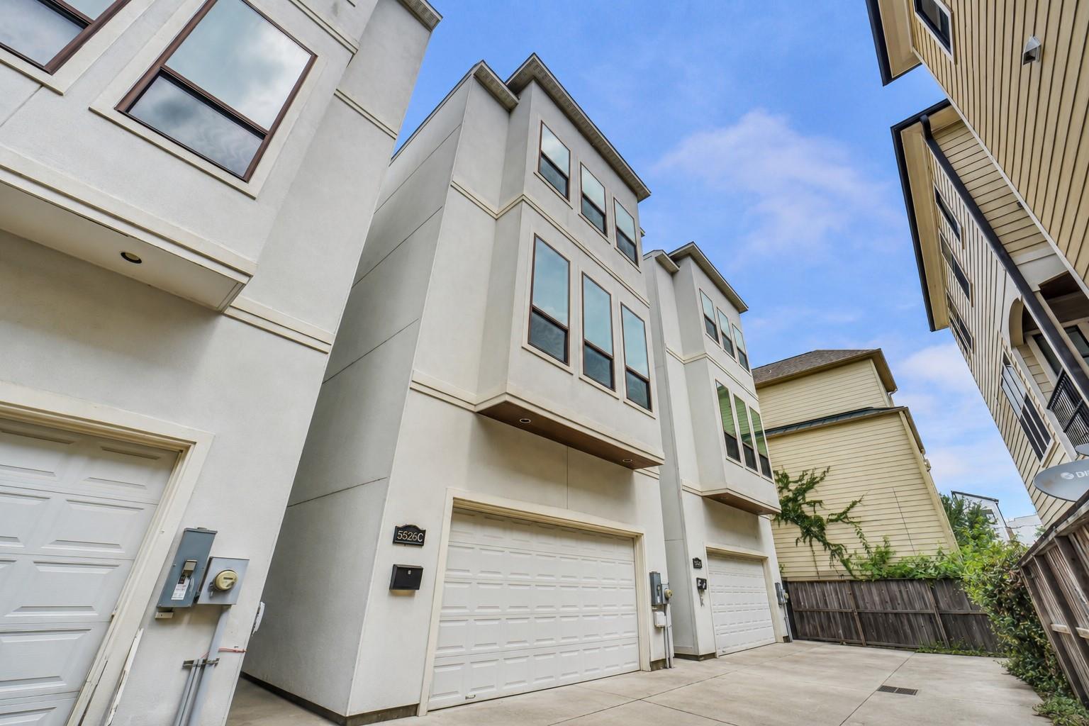 5526 Darling Street #C — photo