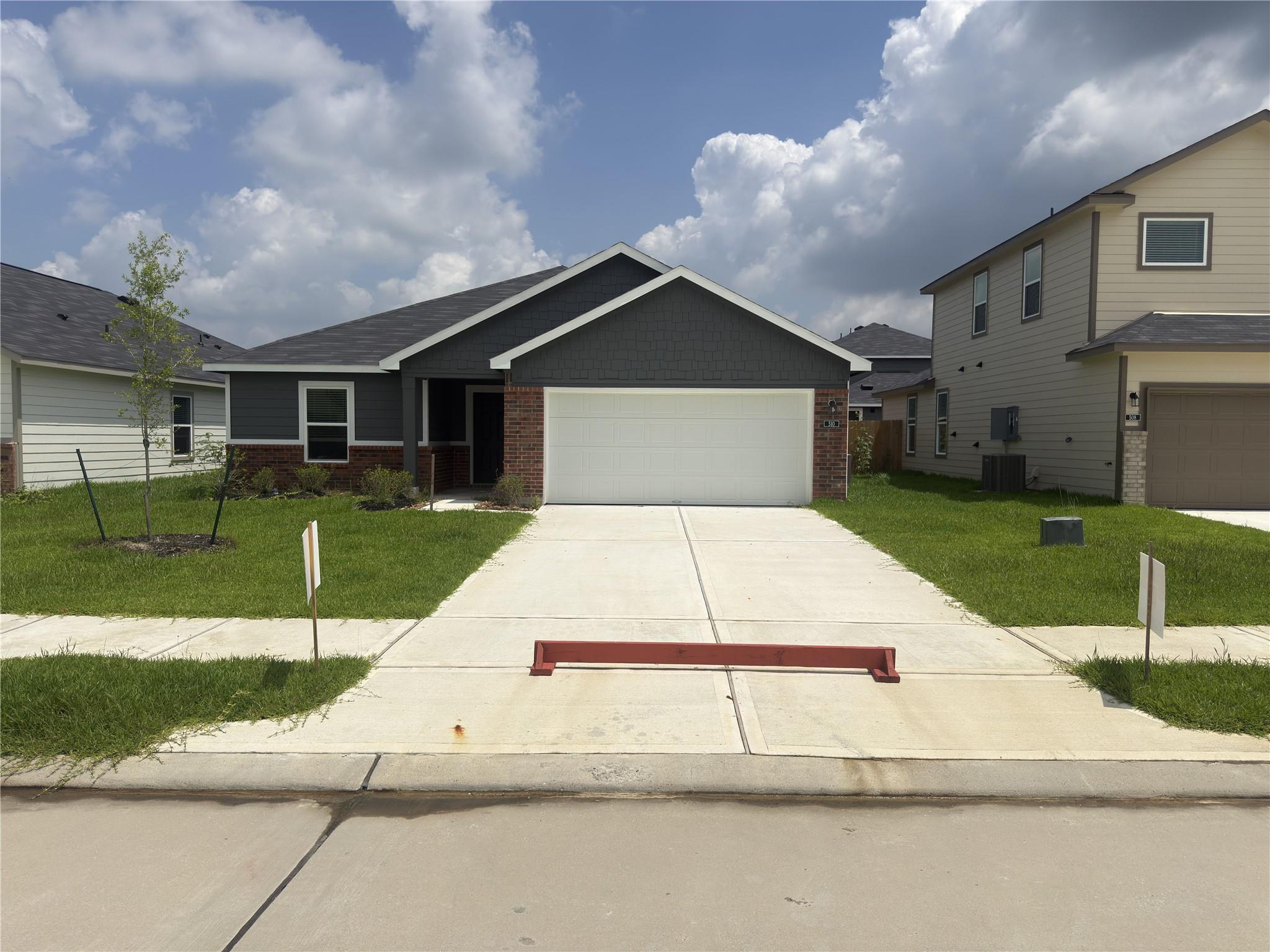 510 Oak Chase Avenue — photo
