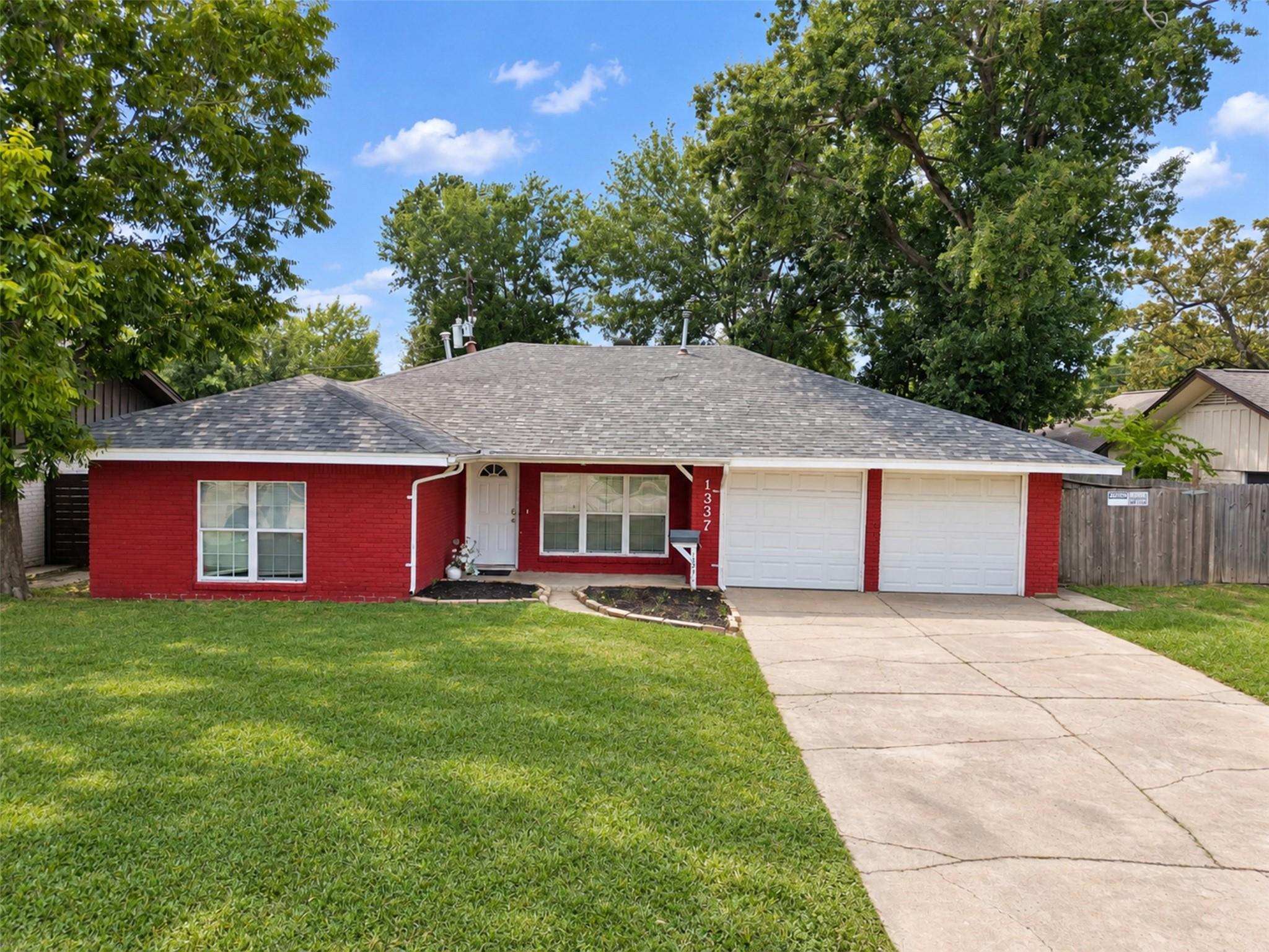1337 Conrad Sauer Drive — photo