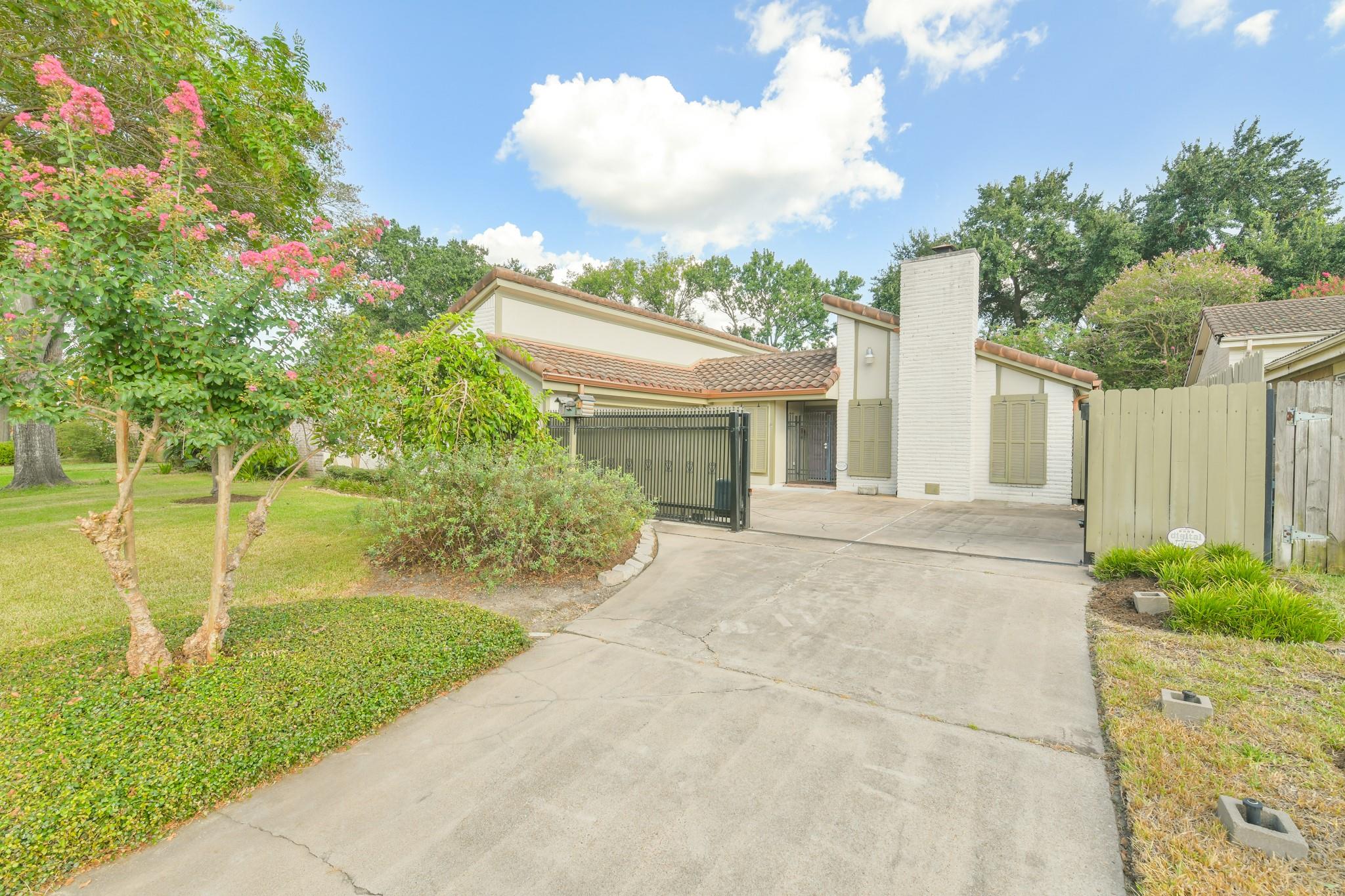 6103 Gallant Forest Drive — photo
