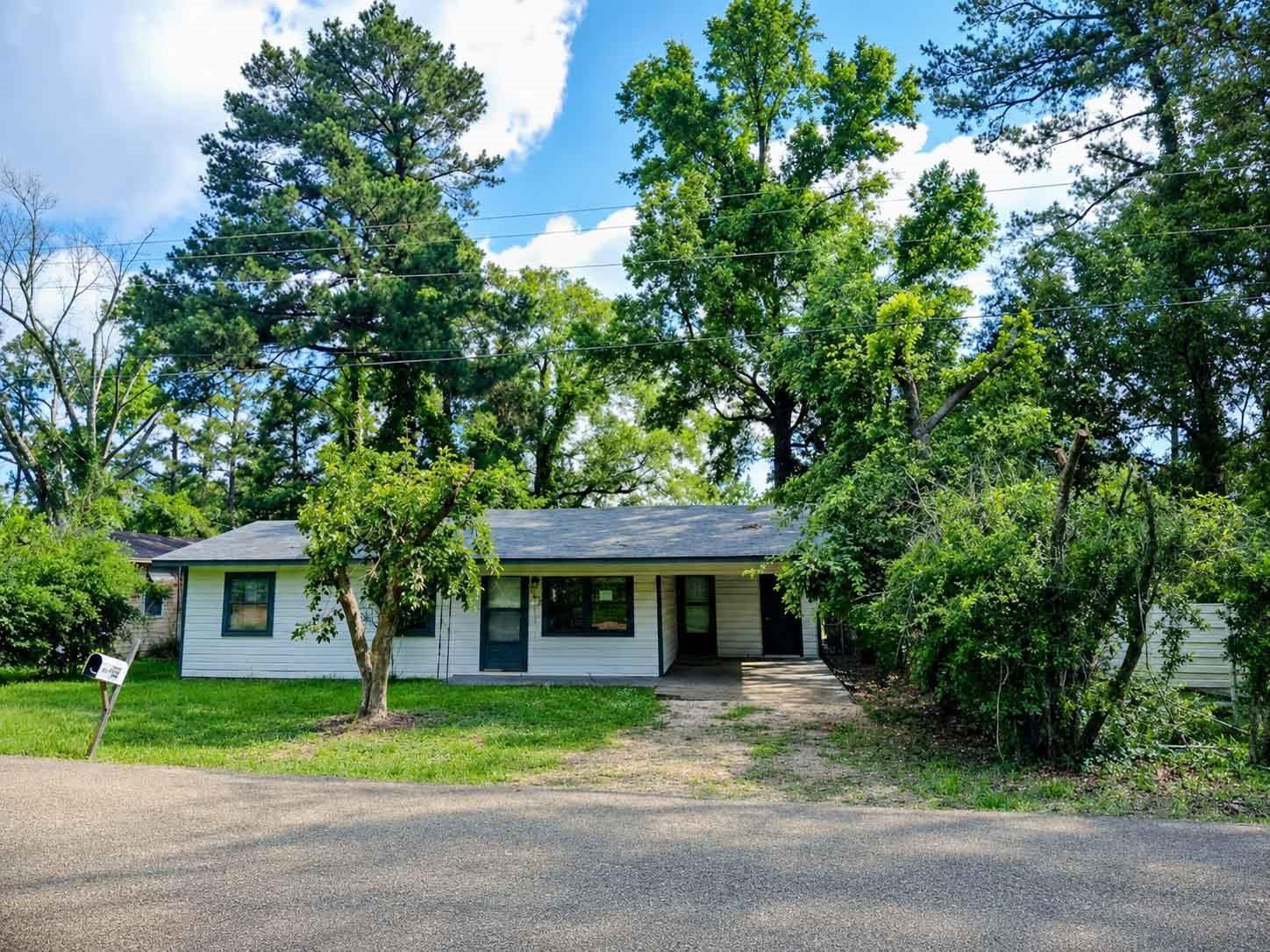 105 Greenview Drive — photo