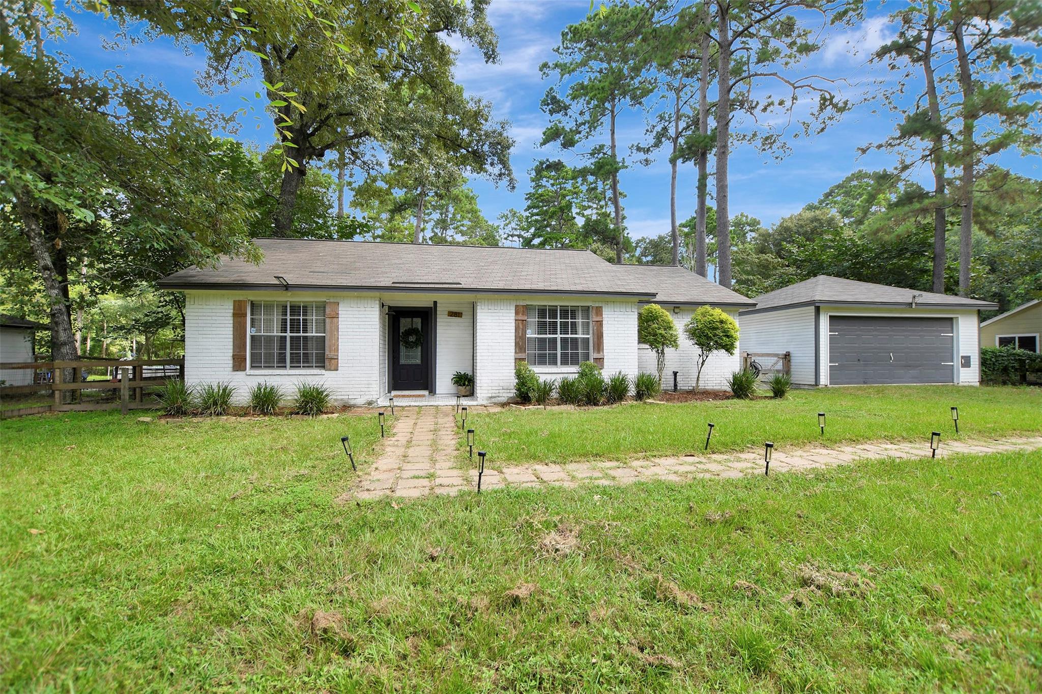 281 Greenbriar Drive — photo