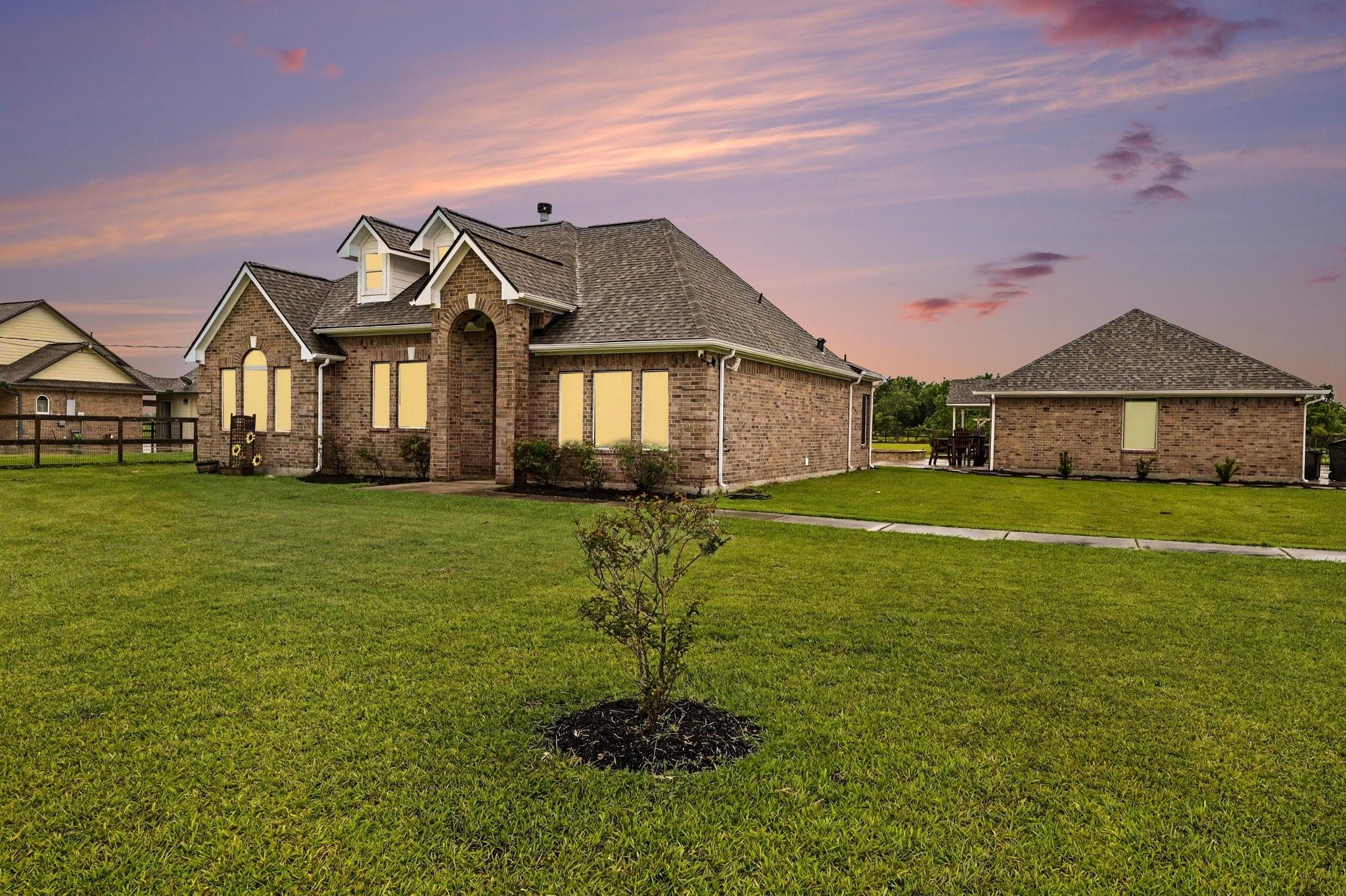 7730 Pebble Hill Lane — photo