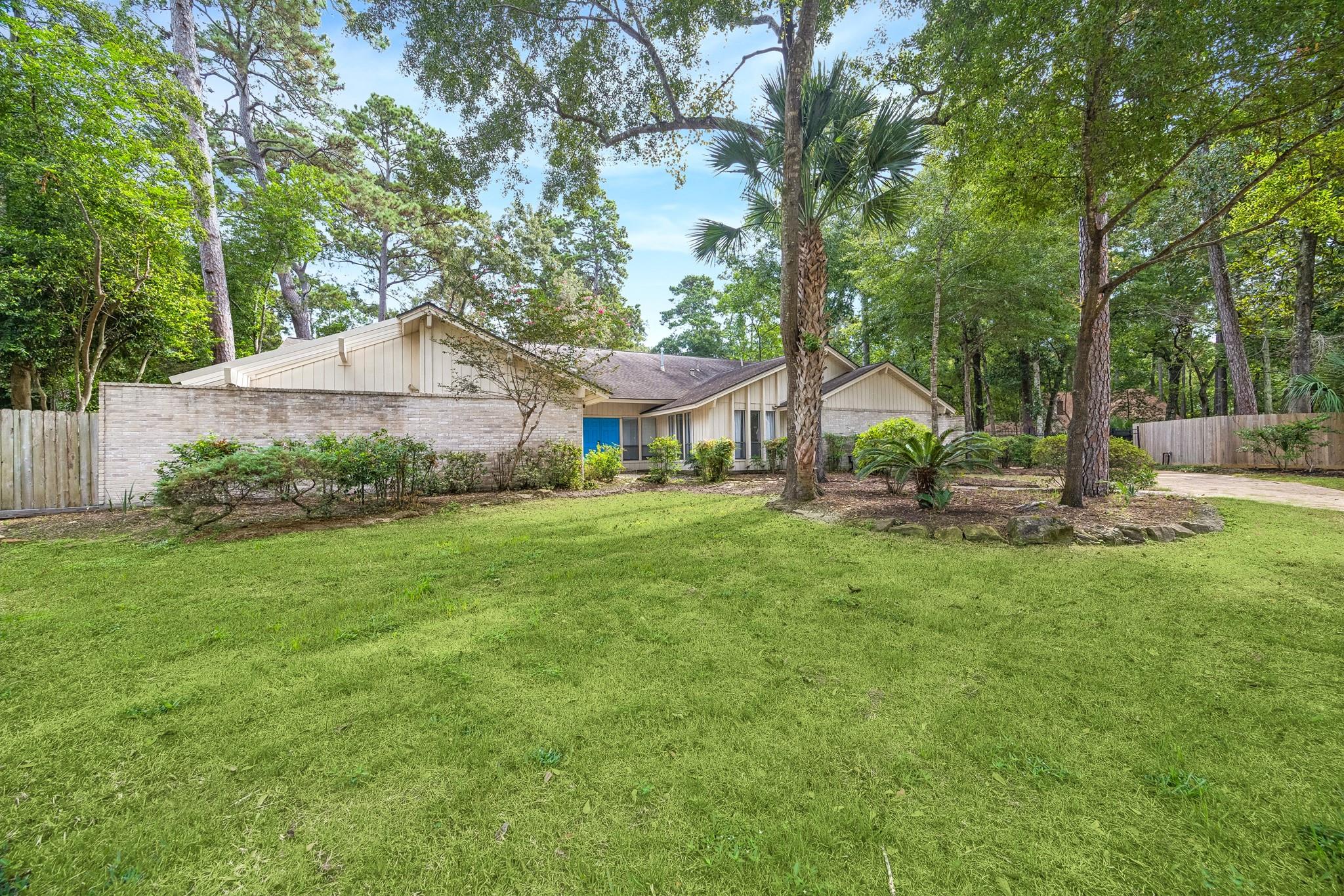 2310 Mill Lake Drive — photo