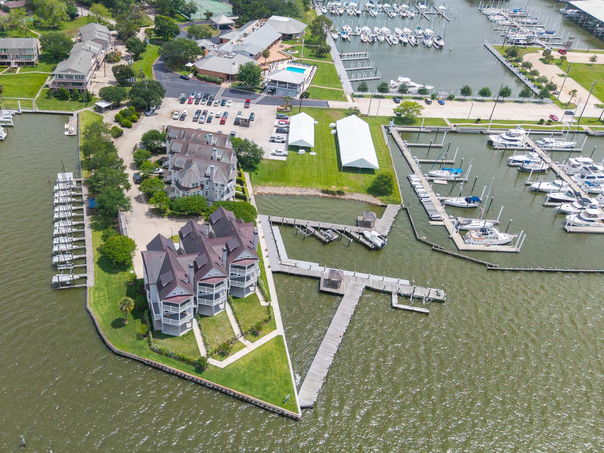 2447 Lakewood Pointe — photo