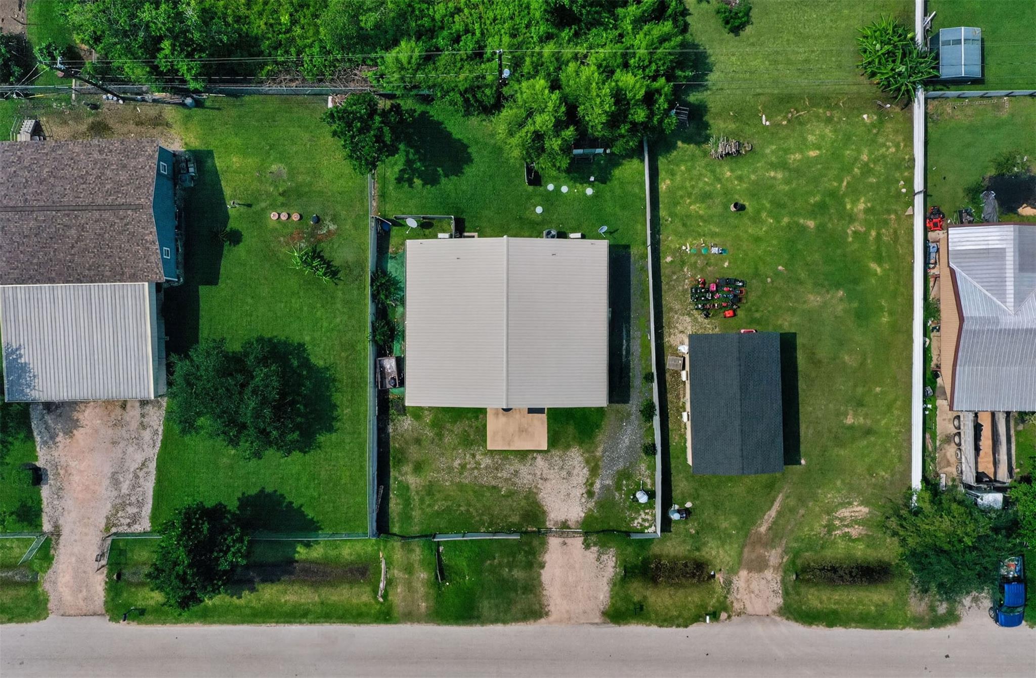 2213 Ellis Drive, Rosharon, TX 77583 — photo 2