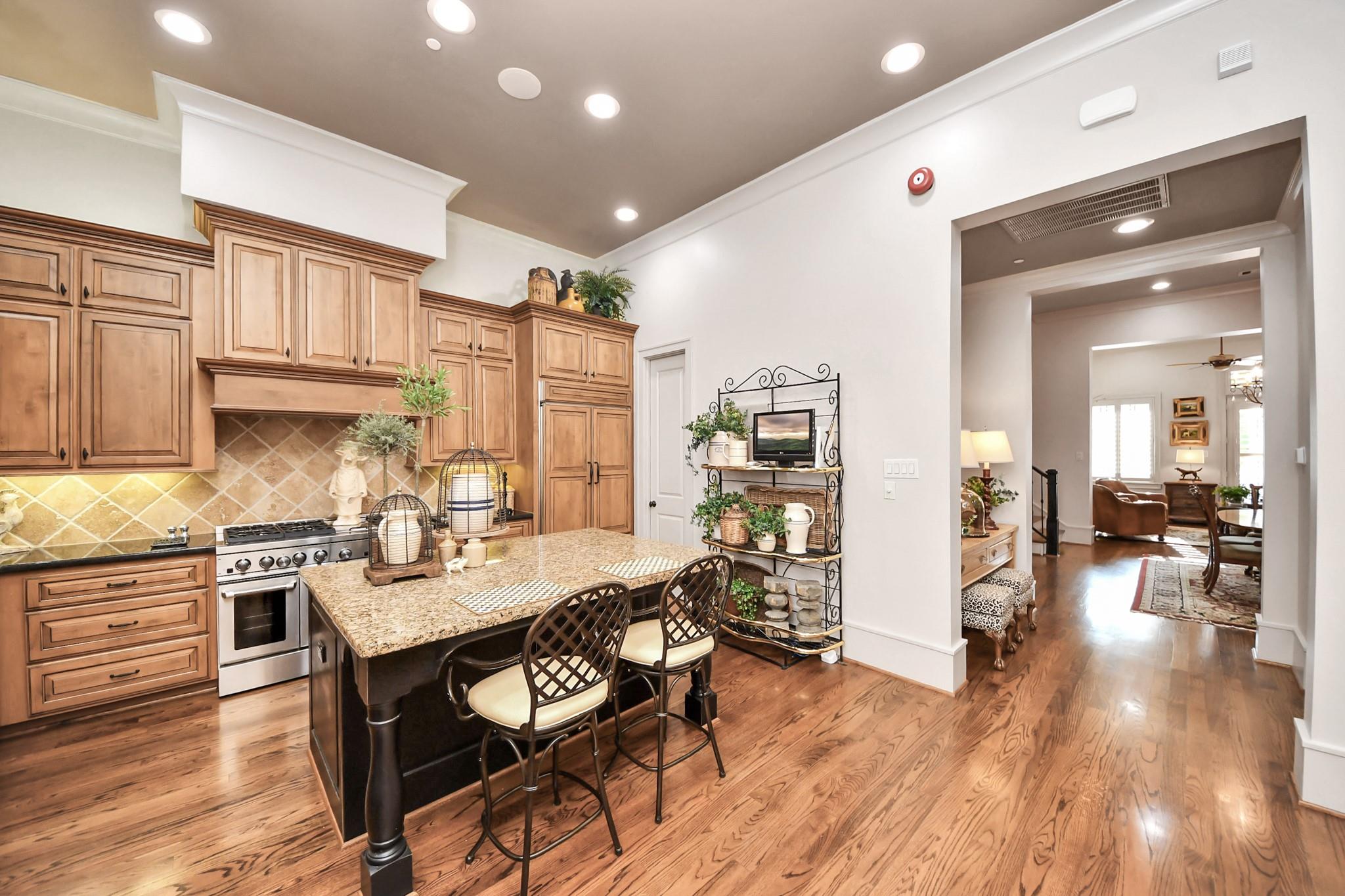 1406 Lake Pointe Parkway — photo