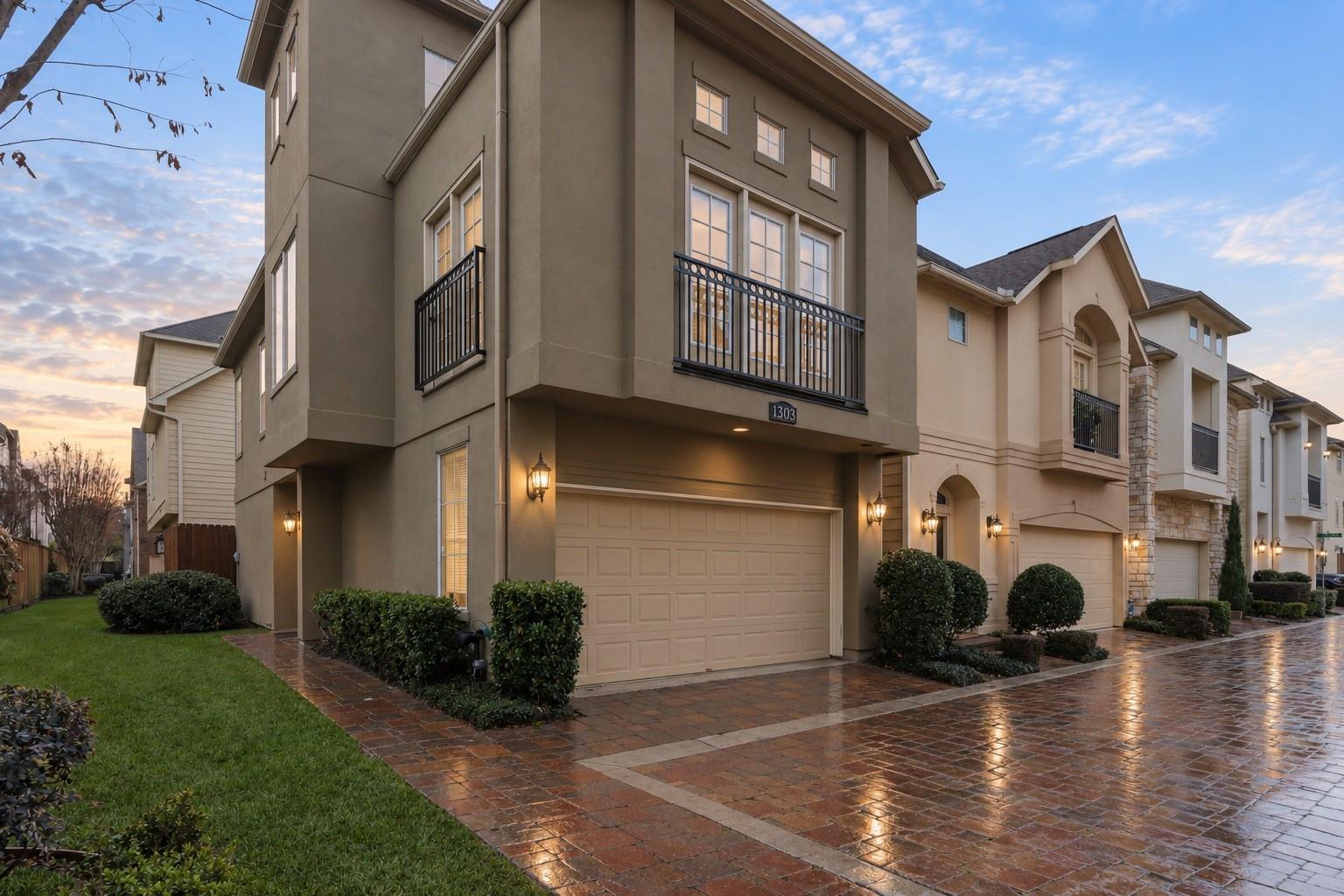 1303 Sherwood Point Lane — photo