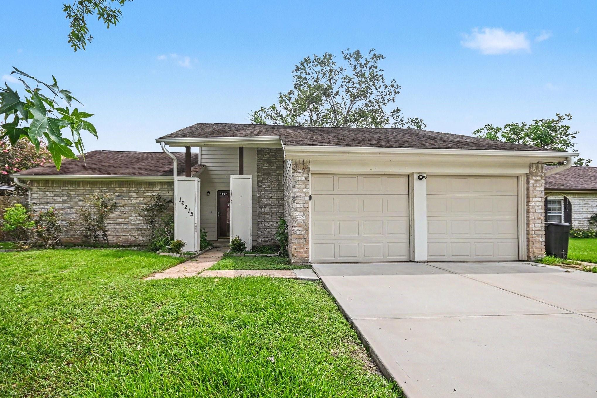 16215 Barcelona Drive — photo