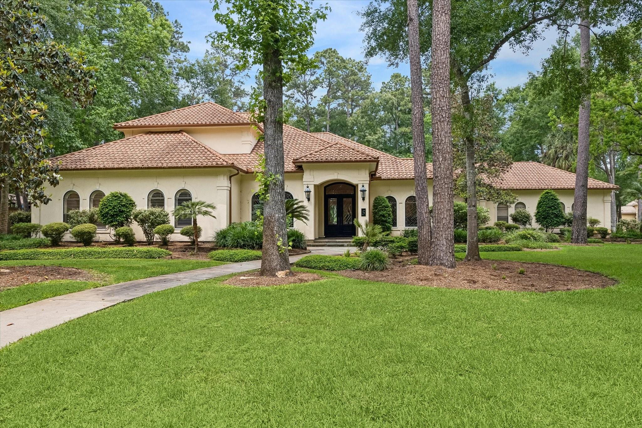 5 Magnolia Woods Drive — photo