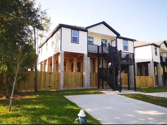 622 Maple Way — photo
