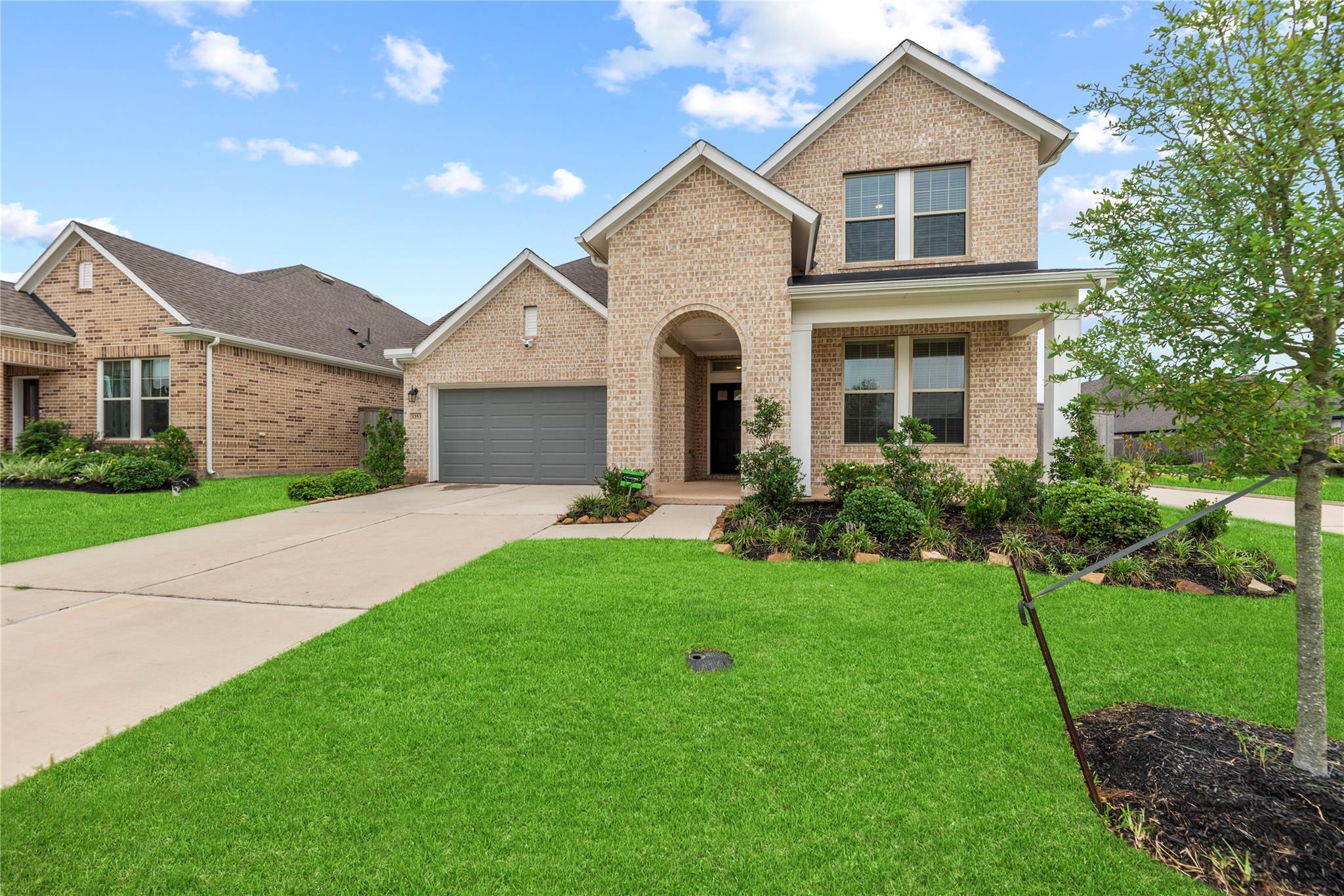 1253 Wandering Brook Street — photo