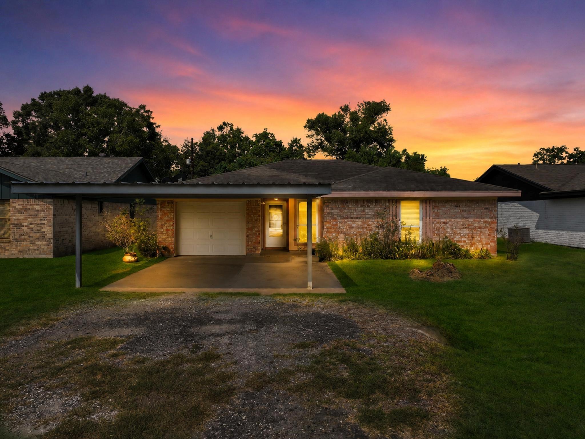 1438 W Palm Drive — photo