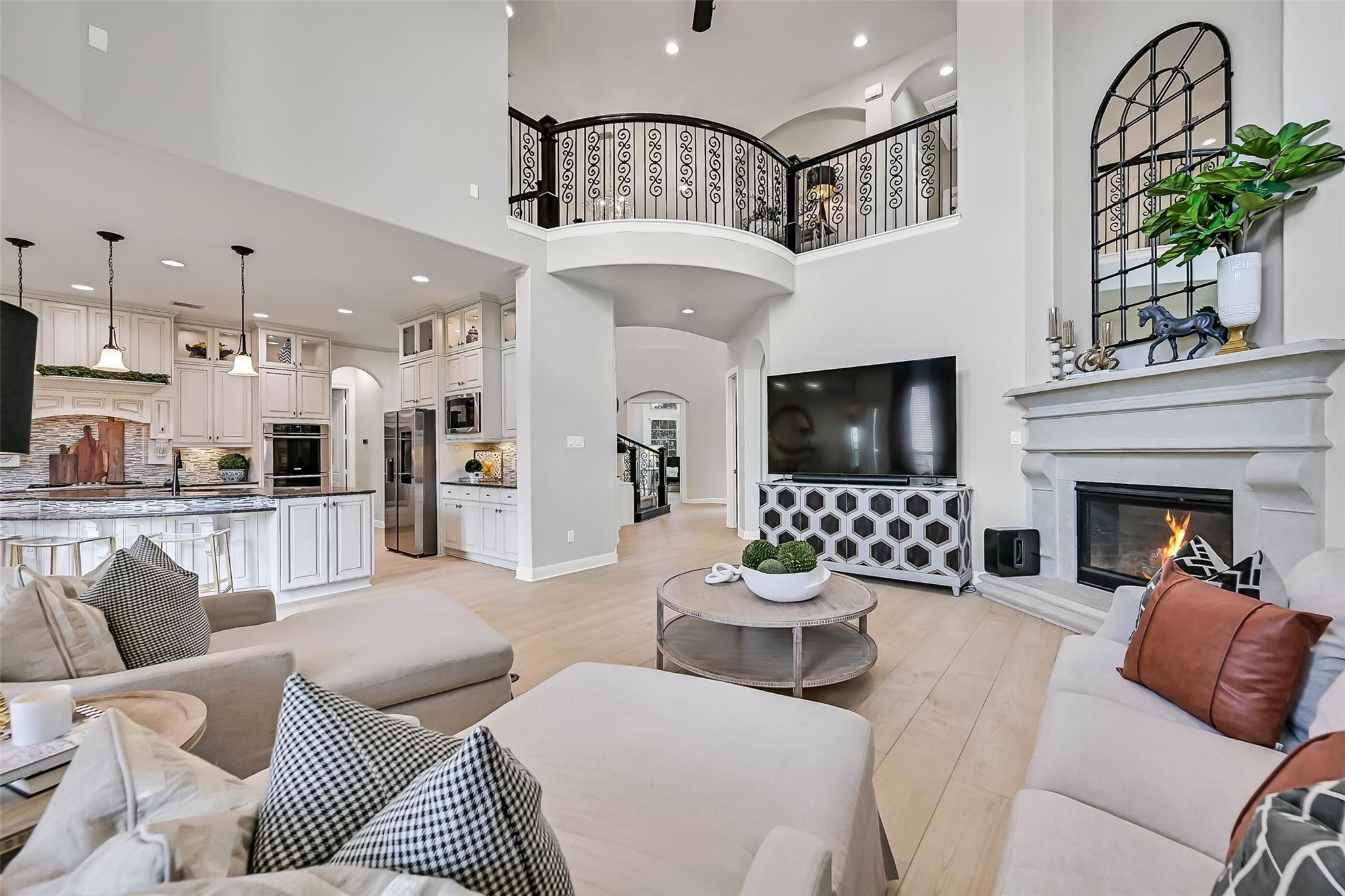 2204 Stillhouse Hollow Lane — photo